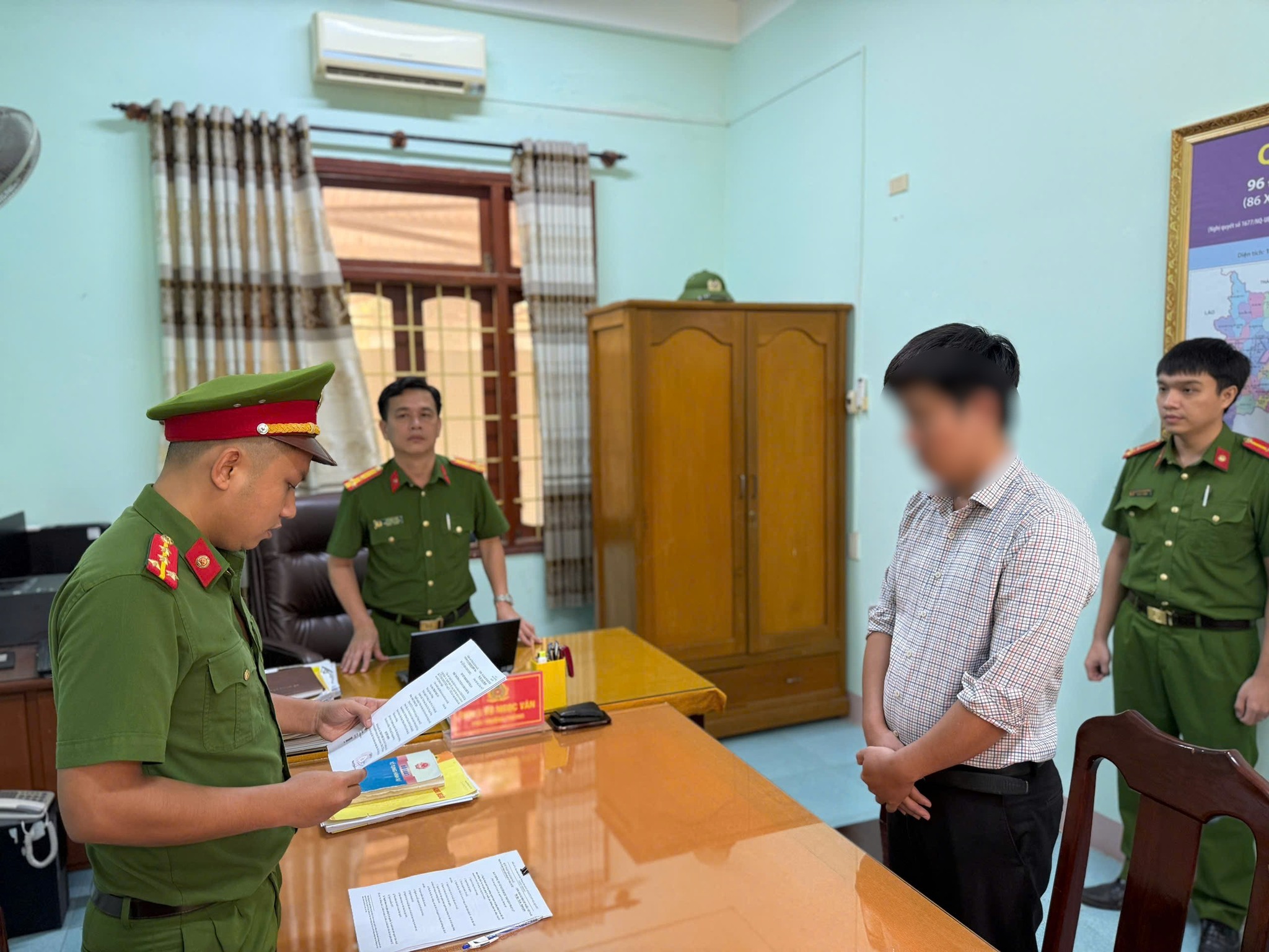 Quảng Ngãi: Khởi tố thêm 3 bị can liên quan sai phạm trong đấu thầu đường ven biển- Ảnh 1. Quảng Ngãi: Khởi tố thêm 3 bị can liên quan sai phạm trong đấu thầu đường ven biển- Ảnh 1.