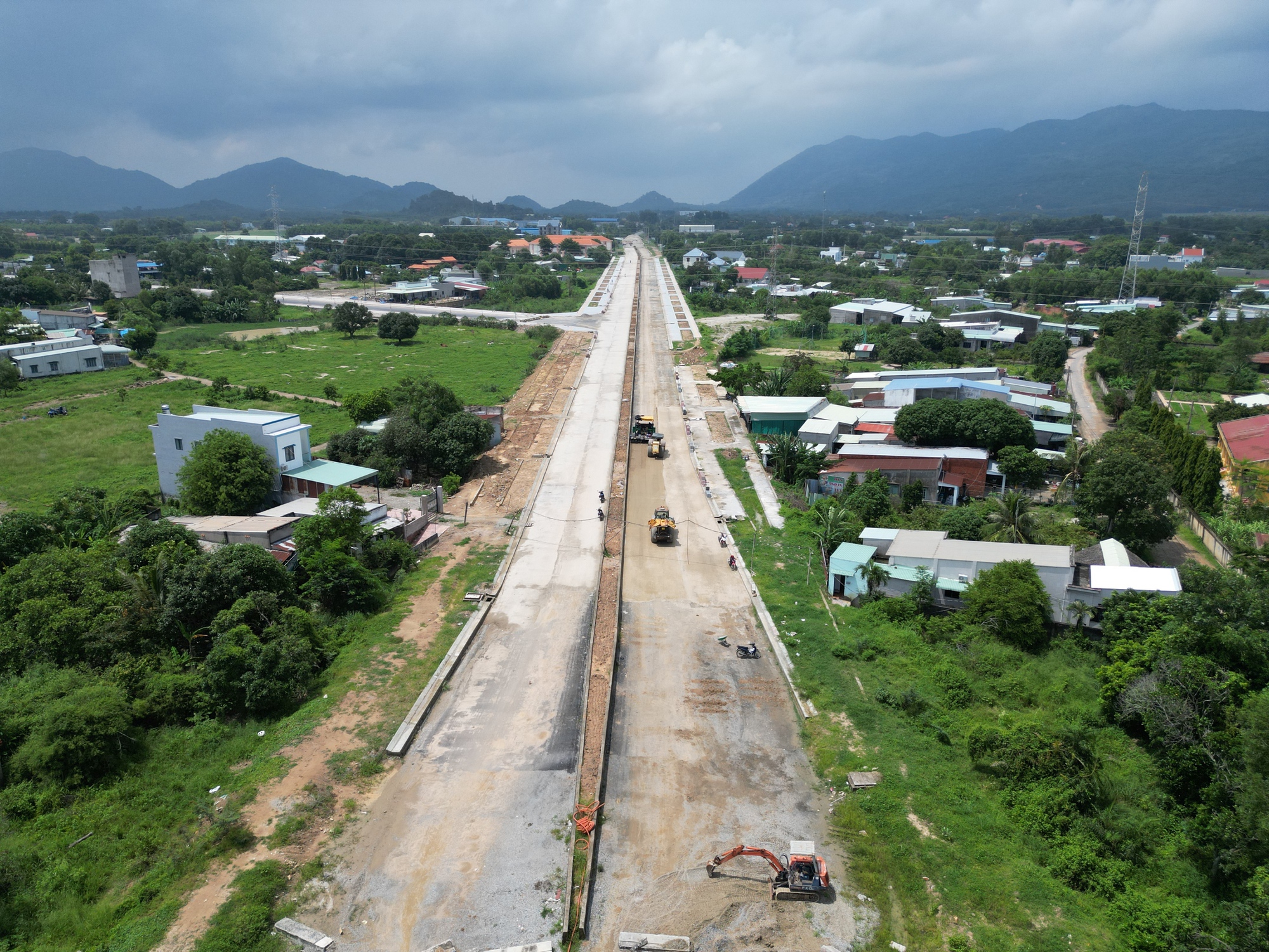TP.HCM: Huy động nhiều thầu phụ, đẩy nhanh tiến độ dự án đường 991B- Ảnh 2.