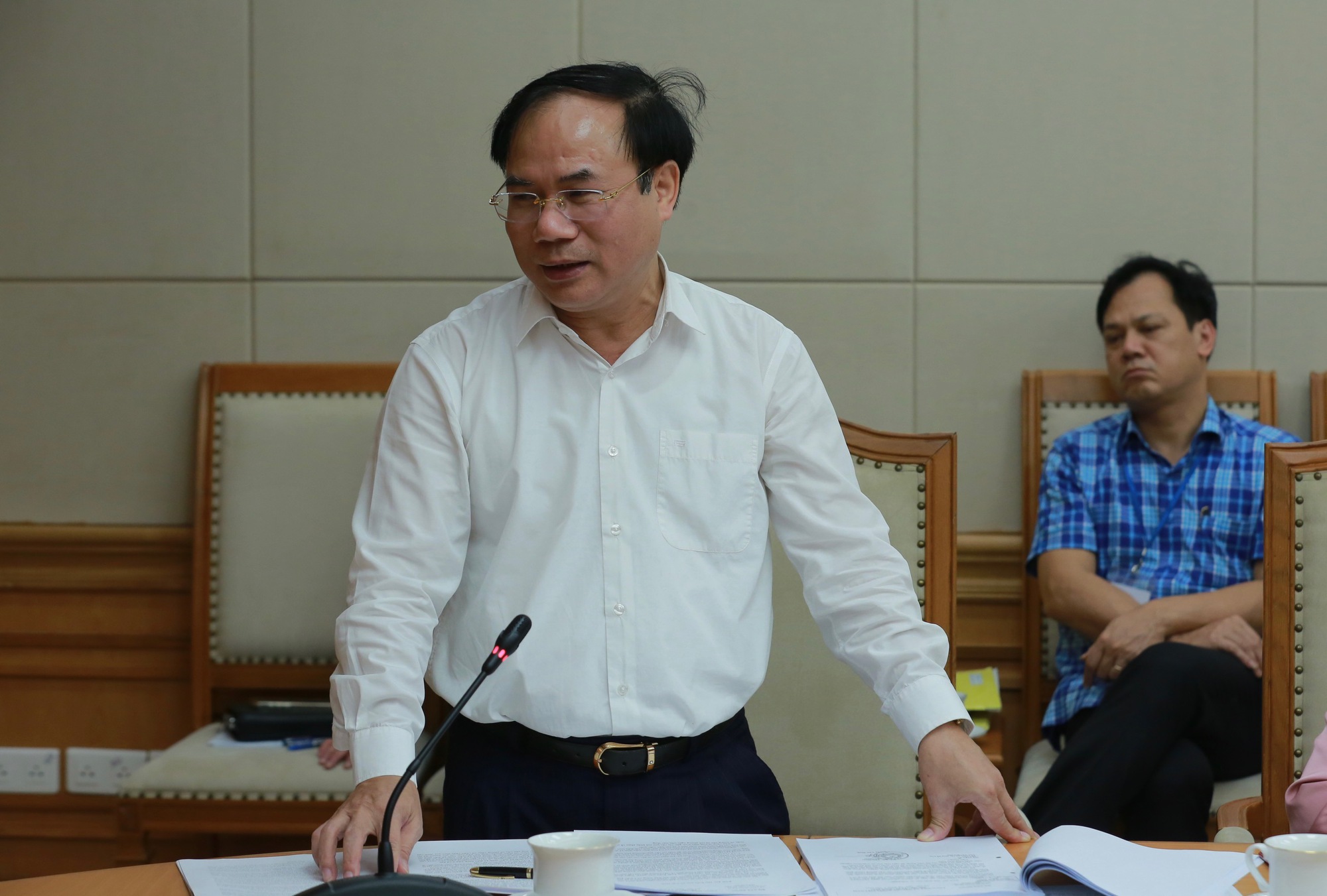 Phó Thủ tướng: Thiết kế mẫu nhà ở xã hội phải đồng bộ, gắn với kiến trúc và bản sắc đô thị- Ảnh 2.