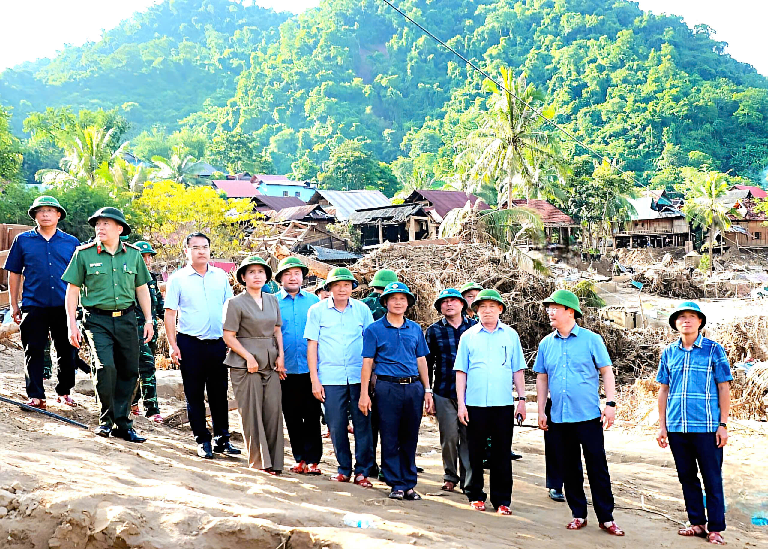 Lũ tàn phá tan hoang, Nghệ An nỗ lực xây khu tái định cư giúp người dân ổn định cuộc sống- Ảnh 6. Lũ tàn phá tan hoang, Nghệ An nỗ lực xây khu tái định cư giúp người dân ổn định cuộc sống- Ảnh 6.