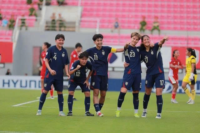 AFF Cup nữ 2025: Thủ môn chơi như nghiệp dư, Indonesia thua thảm Thái Lan- Ảnh 1. AFF Cup nữ 2025: Thủ môn chơi như nghiệp dư, Indonesia thua thảm Thái Lan- Ảnh 1.