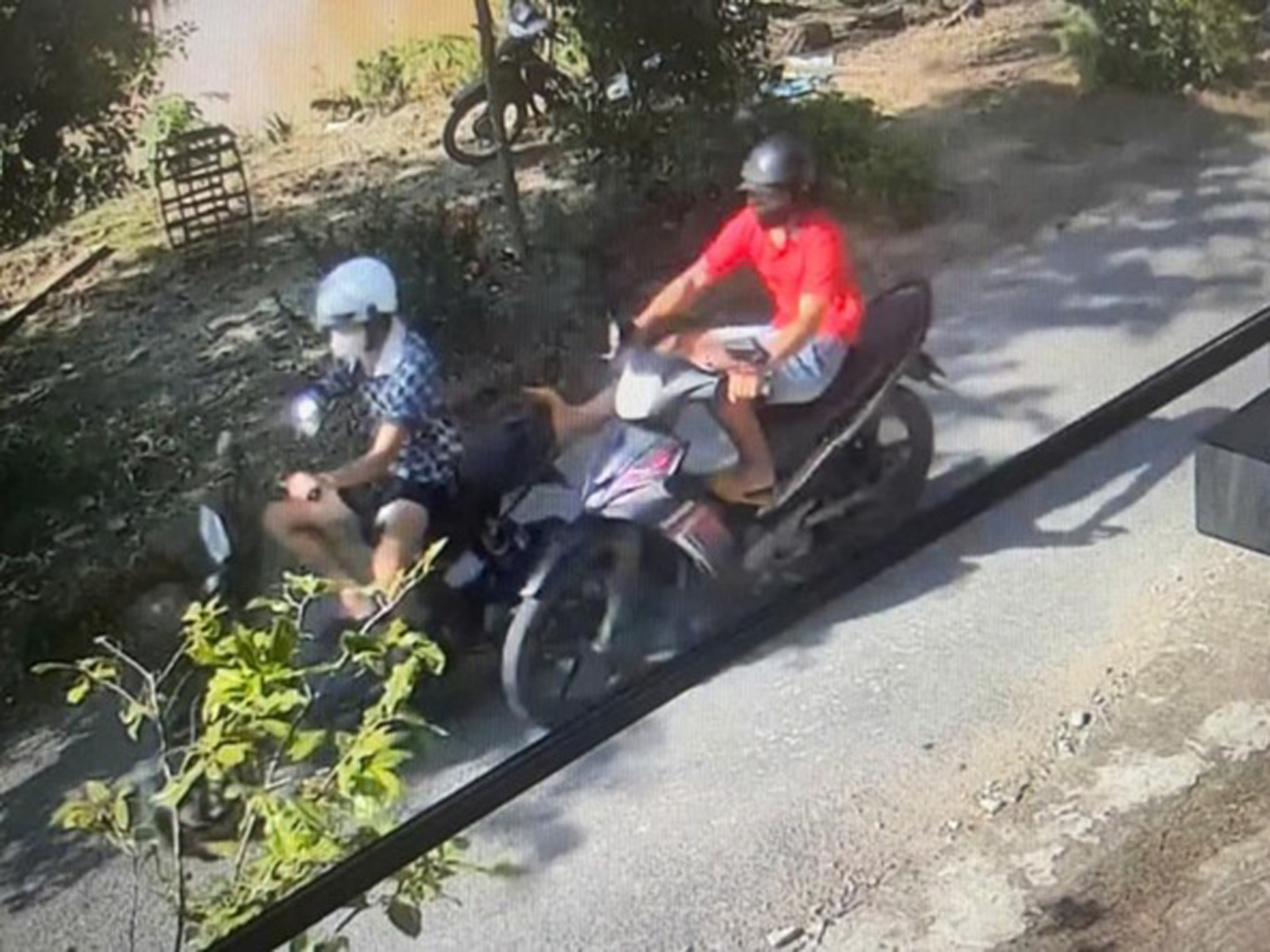Đồng Tháp: Cuộc rượt đuổi hàng chục km bắt tên cướp làm cảnh sát bị thương- Ảnh 1. Đồng Tháp: Cuộc rượt đuổi hàng chục km bắt tên cướp làm cảnh sát bị thương- Ảnh 1.