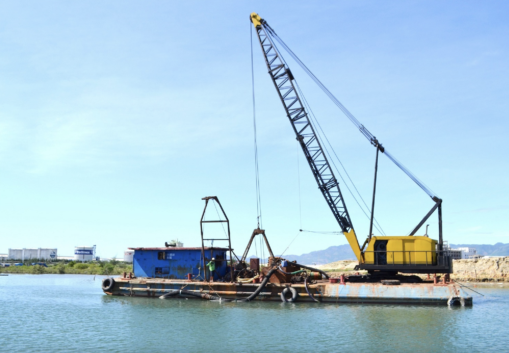 Công bố danh mục dự án nạo vét đường thuỷ kết hợp thu hồi sản phẩm tại Ninh Bình- Ảnh 1. Công bố danh mục dự án nạo vét đường thuỷ kết hợp thu hồi sản phẩm tại Ninh Bình- Ảnh 1.