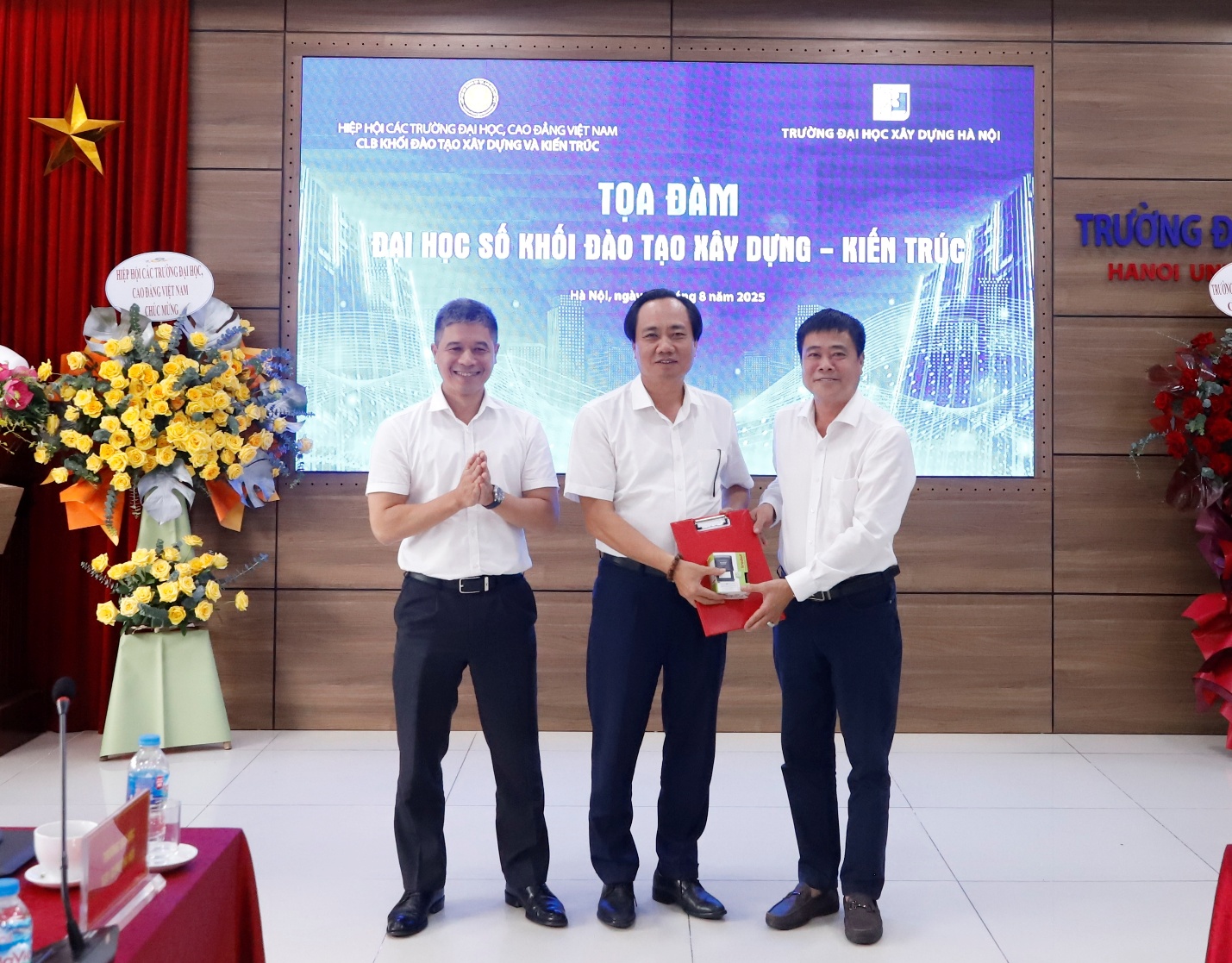 Kết nối, chia sẻ tri thức, nguồn lực số trong đào tạo xây dựng - kiến trúc- Ảnh 3.