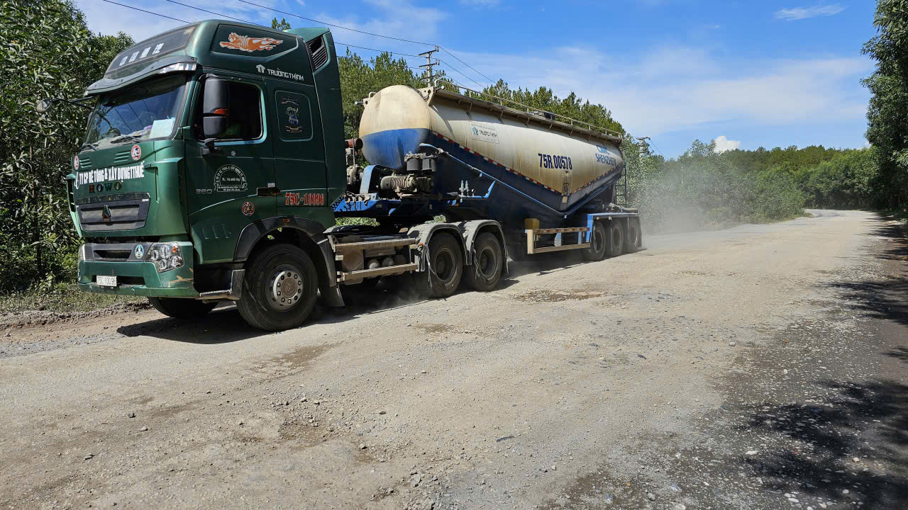 Toàn cảnh tỉnh lộ xuống cấp, tiềm ẩn tai nạn ở Huế vừa được phê duyệt đầu tư 71 tỷ đồng- Ảnh 11. Toàn cảnh tỉnh lộ xuống cấp, tiềm ẩn tai nạn ở Huế vừa được phê duyệt đầu tư 71 tỷ đồng- Ảnh 11.