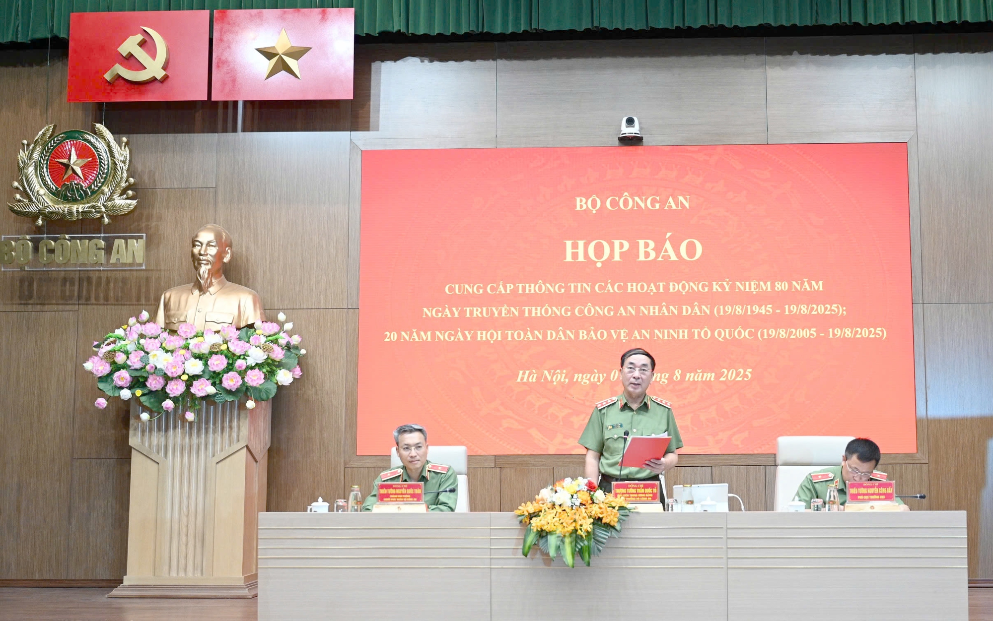 Chuỗi hoạt động kỷ niệm 80 năm ngày truyền thống CAND có gì đặc biệt?- Ảnh 1. Chuỗi hoạt động kỷ niệm 80 năm ngày truyền thống CAND có gì đặc biệt?- Ảnh 1.