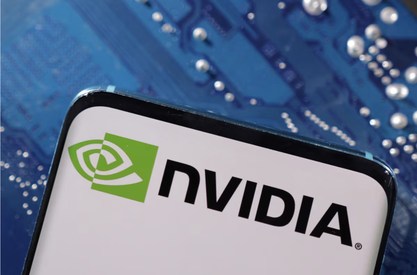 Mỹ cấp phép để Nvidia xuất khẩu chip H20 sang Trung Quốc- Ảnh 1. Mỹ cấp phép để Nvidia xuất khẩu chip H20 sang Trung Quốc- Ảnh 1.