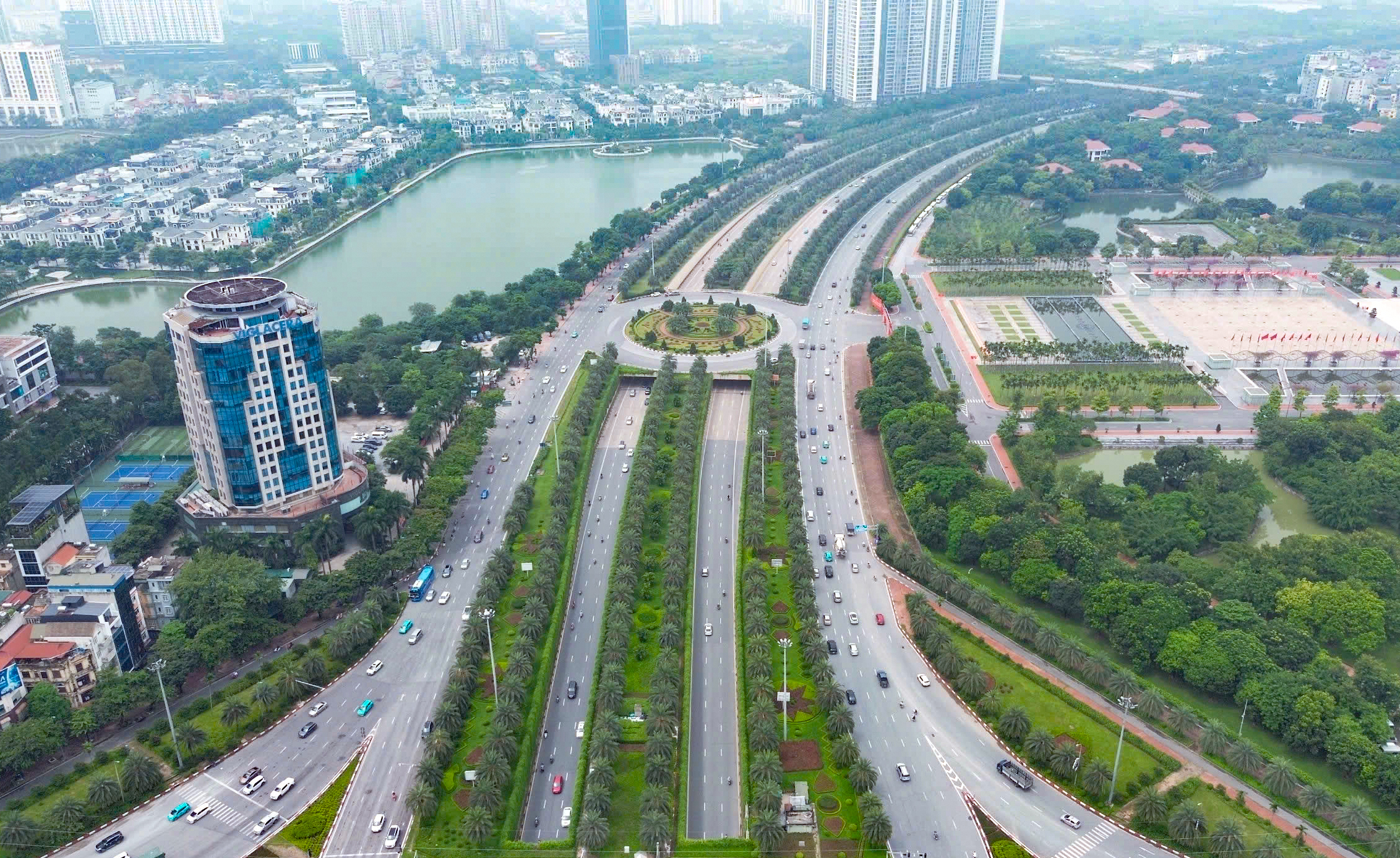 Cửa ngõ Hà Nội thông thoáng trong ngày thứ ba nghỉ lễ 2/9- Ảnh 3. Cửa ngõ Hà Nội thông thoáng trong ngày thứ ba nghỉ lễ 2/9- Ảnh 3.