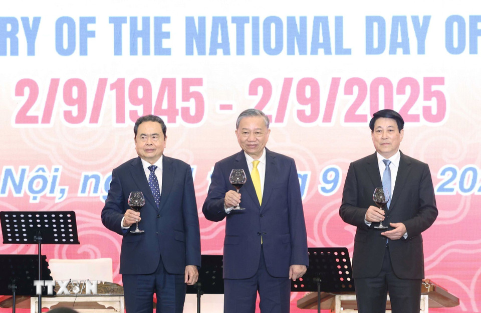 Chủ tịch nước: Khát vọng hùng cường, Việt Nam sẽ tiếp tục chinh phục những đỉnh cao mới- Ảnh 2. Chủ tịch nước: Khát vọng hùng cường, Việt Nam sẽ tiếp tục chinh phục những đỉnh cao mới- Ảnh 2.