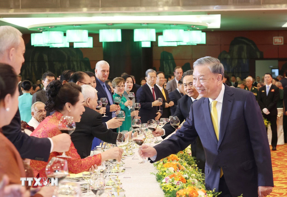 Chủ tịch nước: Khát vọng hùng cường, Việt Nam sẽ tiếp tục chinh phục những đỉnh cao mới- Ảnh 4. Chủ tịch nước: Khát vọng hùng cường, Việt Nam sẽ tiếp tục chinh phục những đỉnh cao mới- Ảnh 4.