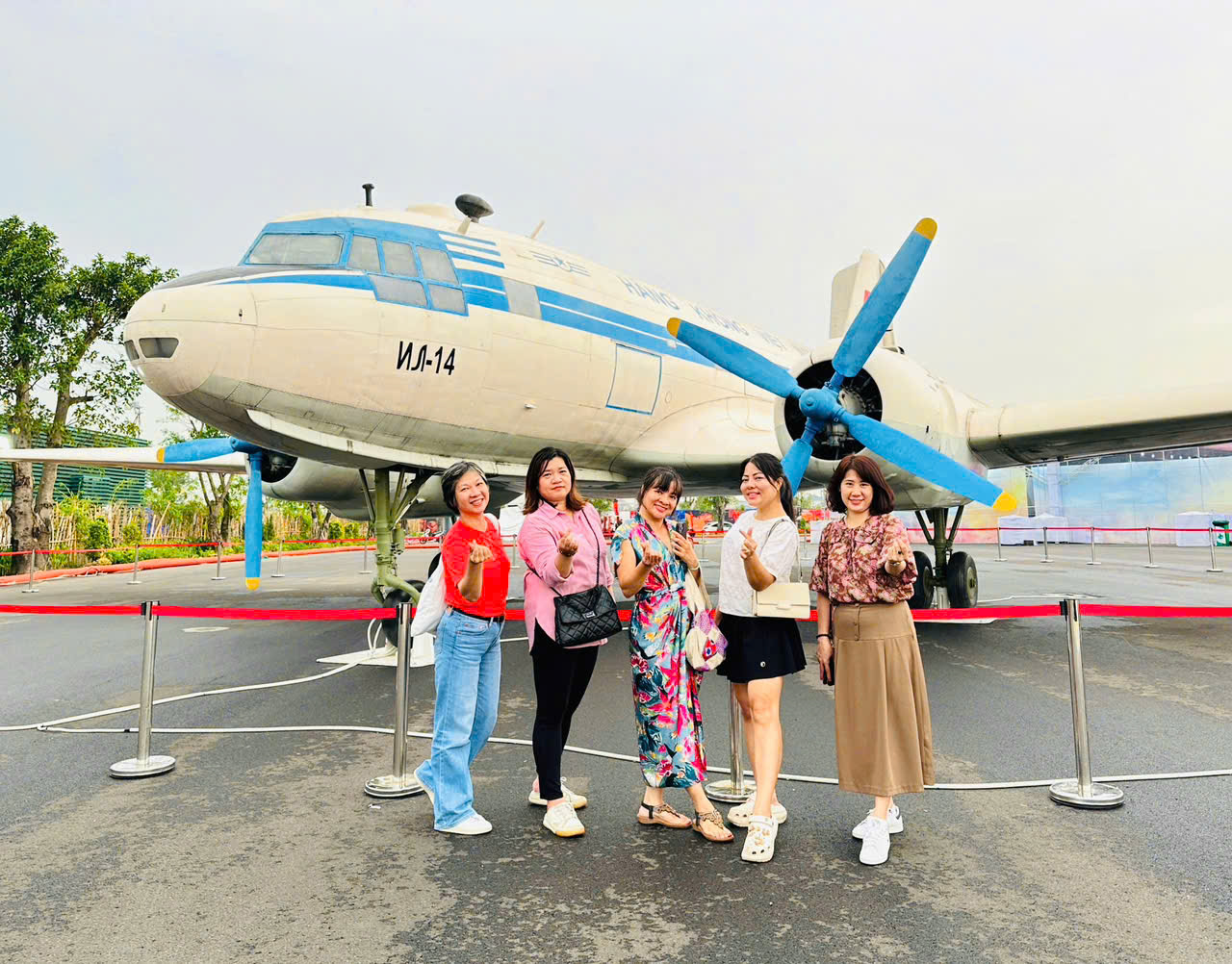 Triển lãm “Khát vọng bầu trời” vẫn hút khách sau 12 ngày mở cửa- Ảnh 46. Triển lãm “Khát vọng bầu trời” vẫn hút khách sau 12 ngày mở cửa- Ảnh 46.