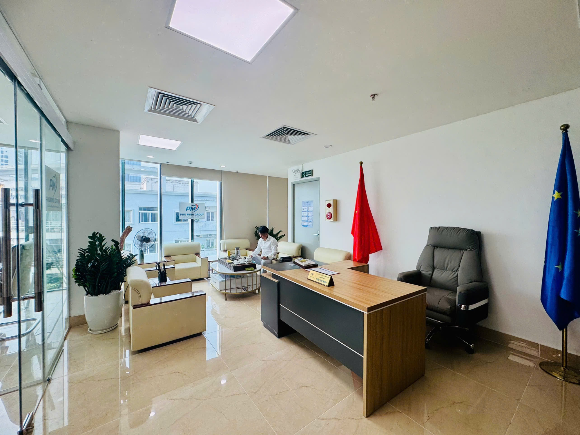 Ưu đãi vàng từ Phú Minh Group: Cơ hội tiết kiệm chi phí thuê văn phòng cho doanh nghiệp- Ảnh 3. Ưu đãi vàng từ Phú Minh Group: Cơ hội tiết kiệm chi phí thuê văn phòng cho doanh nghiệp- Ảnh 3.