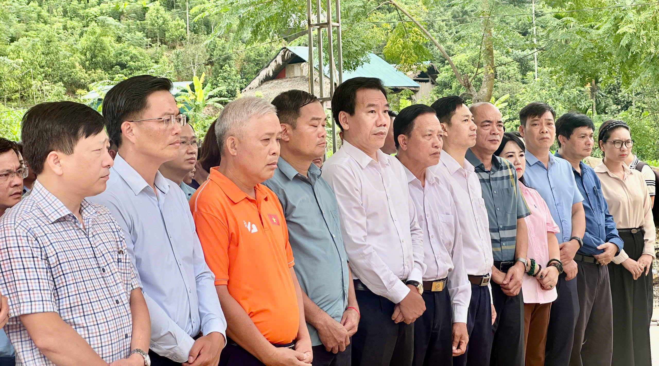 Lào Cai tưởng niệm một năm thảm họa lũ quét Làng Nủ- Ảnh 1. Lào Cai tưởng niệm một năm thảm họa lũ quét Làng Nủ- Ảnh 1.