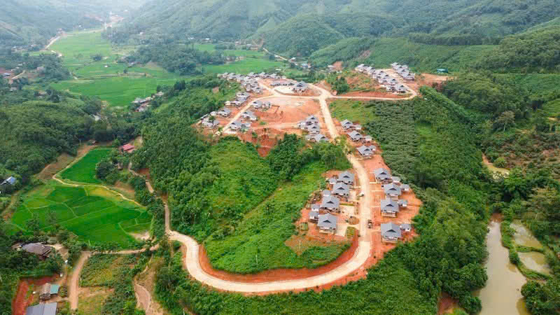 Lào Cai tưởng niệm một năm thảm họa lũ quét Làng Nủ- Ảnh 4. Lào Cai tưởng niệm một năm thảm họa lũ quét Làng Nủ- Ảnh 4.