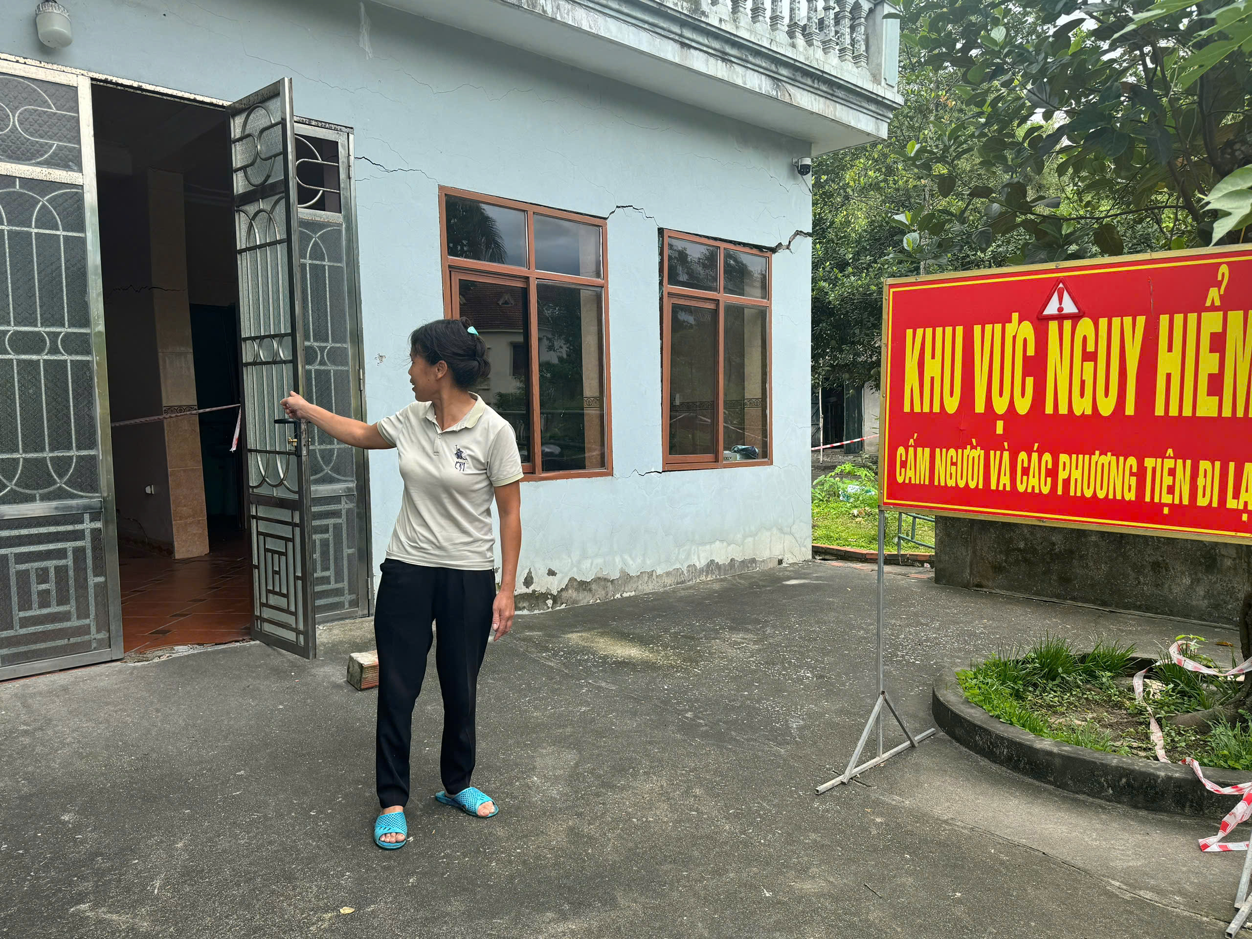 Quảng Ninh: Người dân phường Mông Dương lo lắng vì nhà sụt lún, nứt gãy- Ảnh 1. Quảng Ninh: Người dân phường Mông Dương lo lắng vì nhà sụt lún, nứt gãy- Ảnh 1.