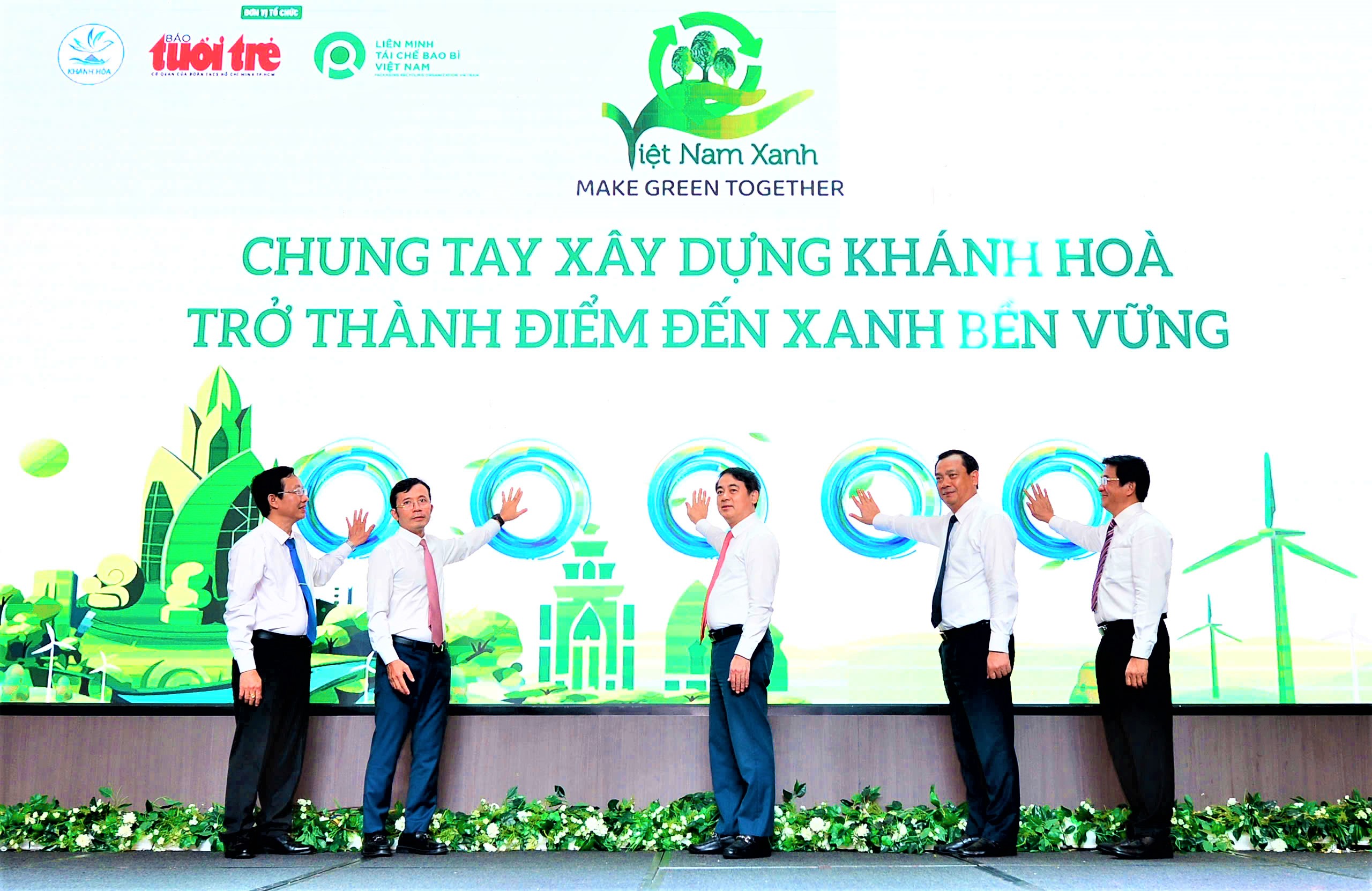Khánh Hòa phát triển du lịch xanh - đô thị xanh - giao thông xanh- Ảnh 1. Khánh Hòa phát triển du lịch xanh - đô thị xanh - giao thông xanh- Ảnh 1.