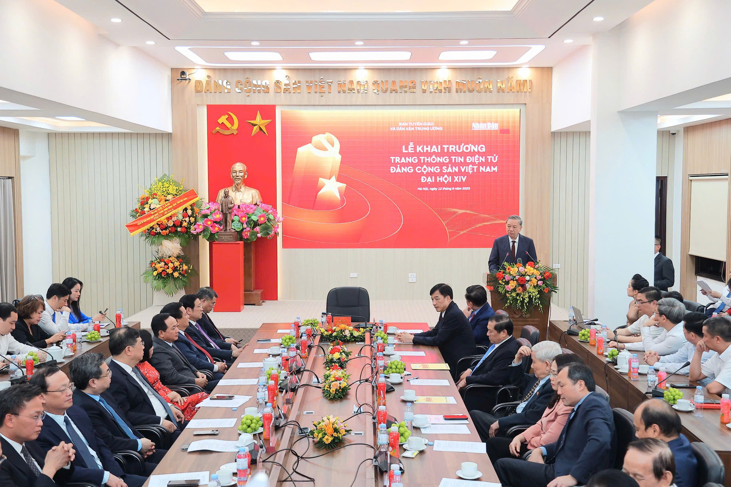 Tổng Bí thư Tô Lâm dự lễ khai trương Trang thông tin điện tử về Đại hội XIV của Đảng- Ảnh 2.