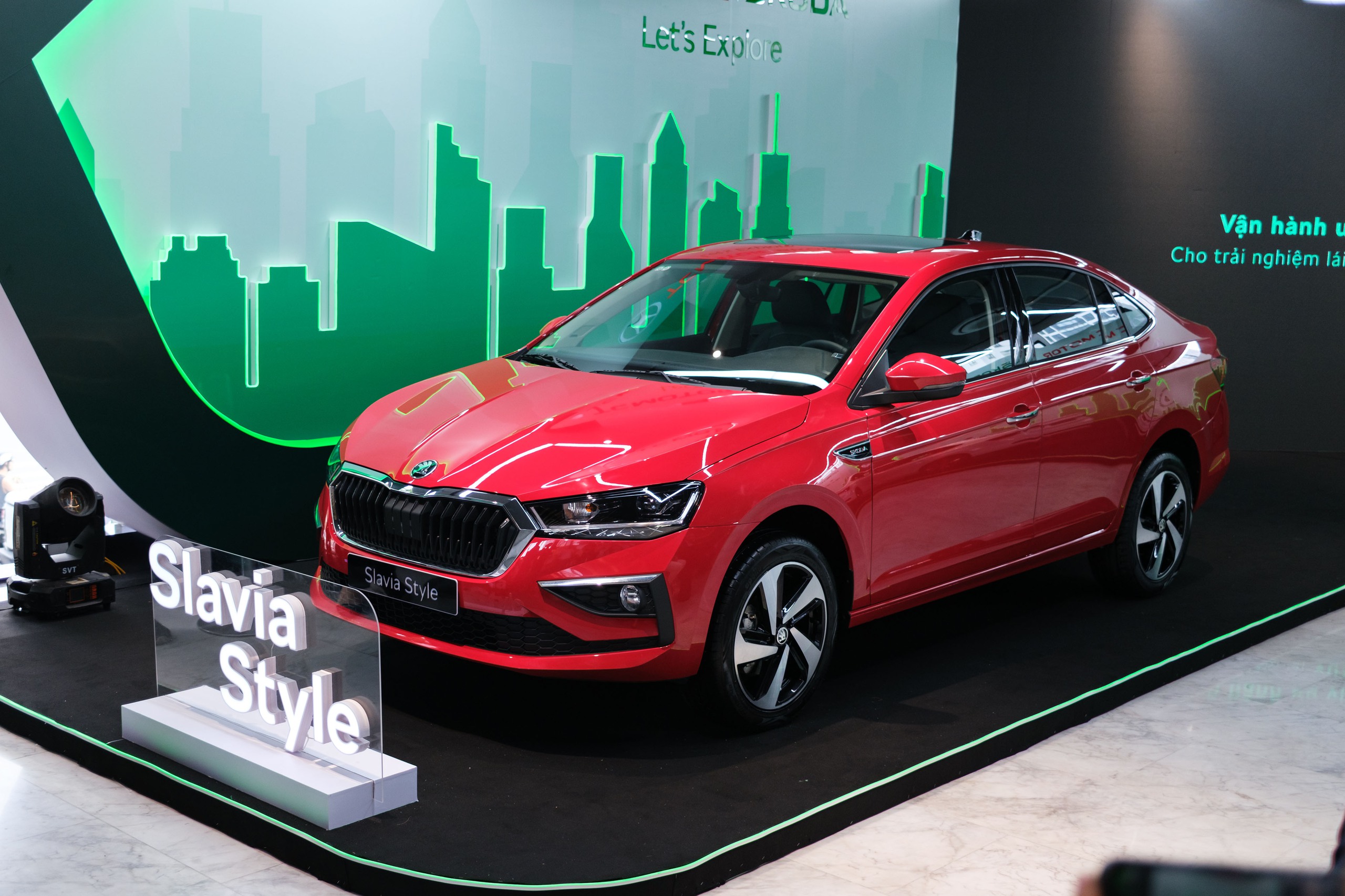 Skoda Slavia: Sedan hạng B nhưng gầm cao hơn SUV- Ảnh 1. Skoda Slavia: Sedan hạng B nhưng gầm cao hơn SUV- Ảnh 1.