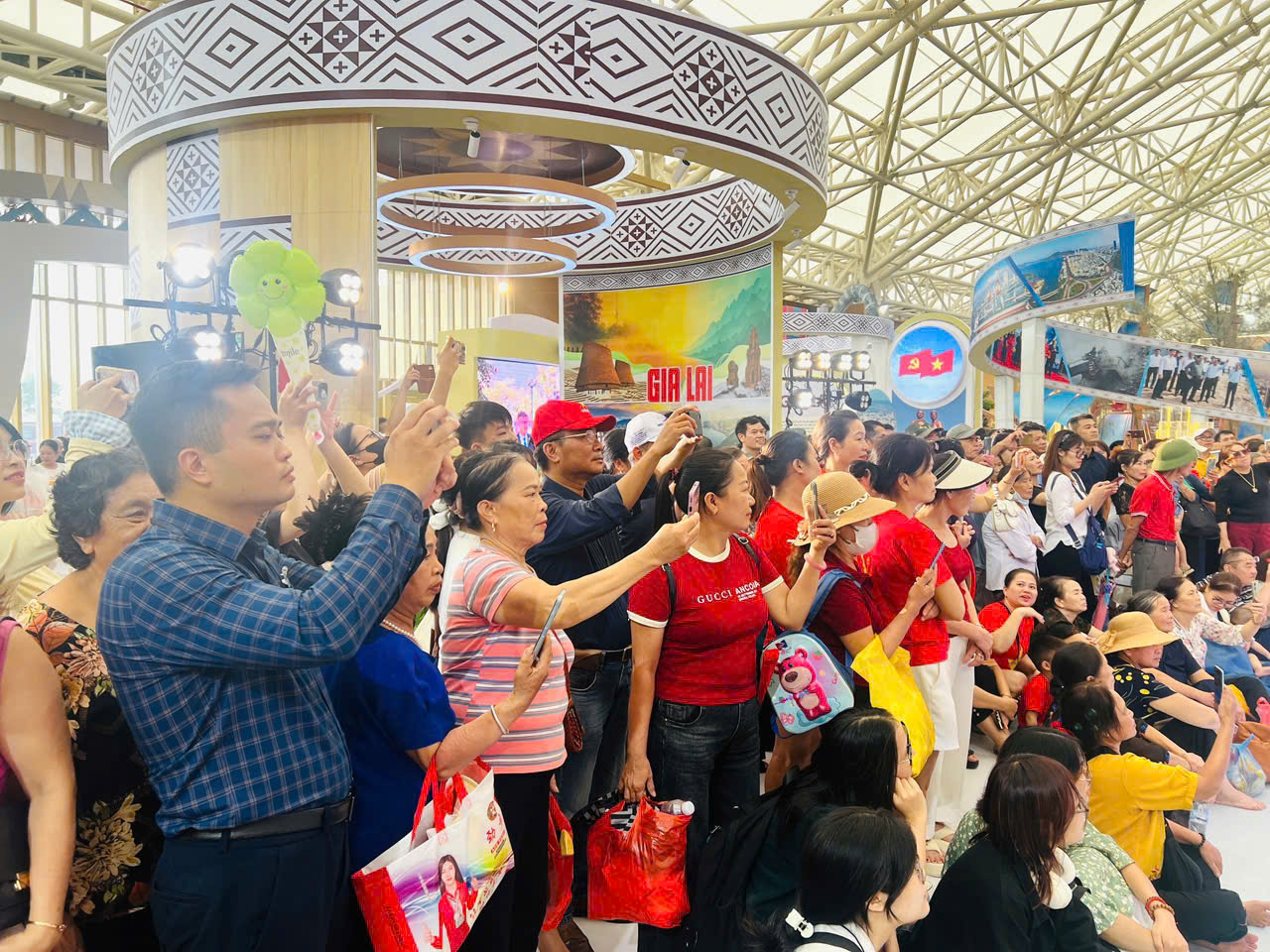Triển lãm thành tựu đất nước: 35 không gian trưng bày ấn tượng sẽ được vinh danh- Ảnh 9. Triển lãm thành tựu đất nước: 35 không gian trưng bày ấn tượng sẽ được vinh danh- Ảnh 9.