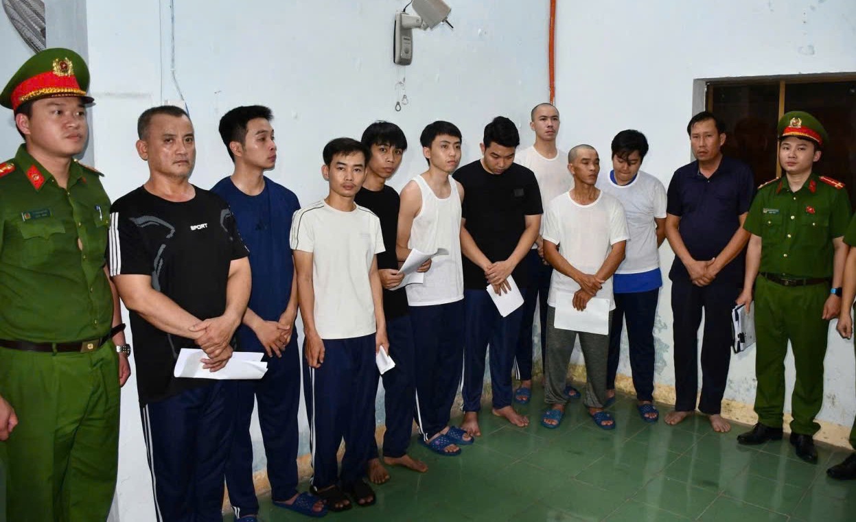 Phá đường dây mua bán, vận chuyển “khí cười”, số tiền giao dịch hơn 50 tỷ đồng- Ảnh 2. Phá đường dây mua bán, vận chuyển “khí cười”, số tiền giao dịch hơn 50 tỷ đồng- Ảnh 2.