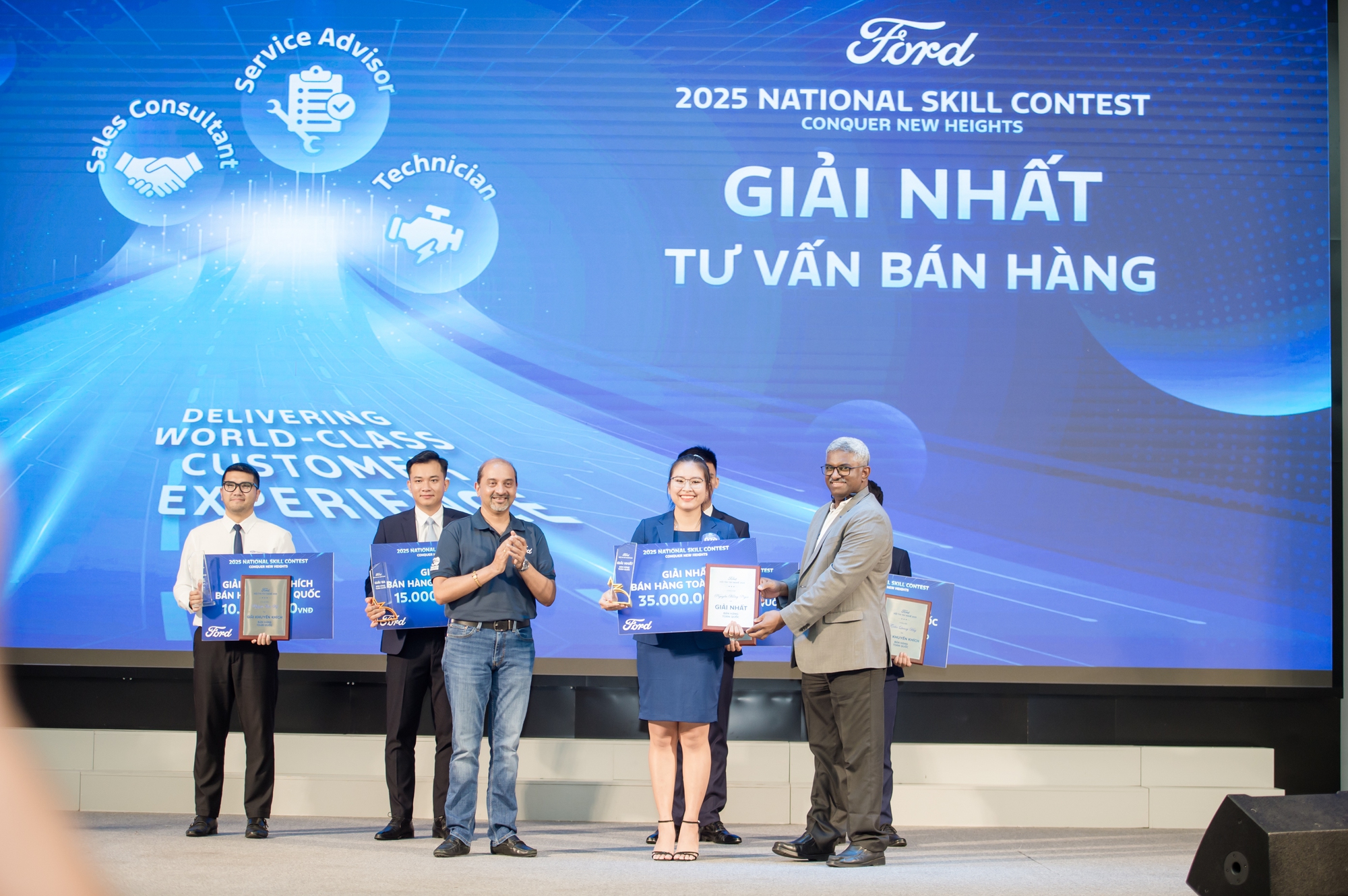 Ford nâng cao chất lượng dịch vụ từ đội ngũ nhân sự- Ảnh 1.
