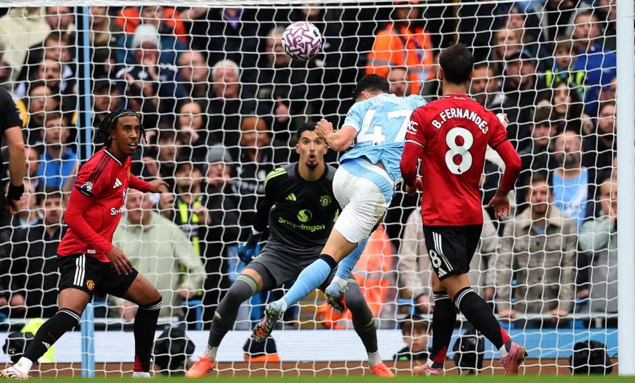Haaland lập cú đúp, Man City dễ dàng hạ gục MU- Ảnh 1. Haaland lập cú đúp, Man City dễ dàng hạ gục MU- Ảnh 1.