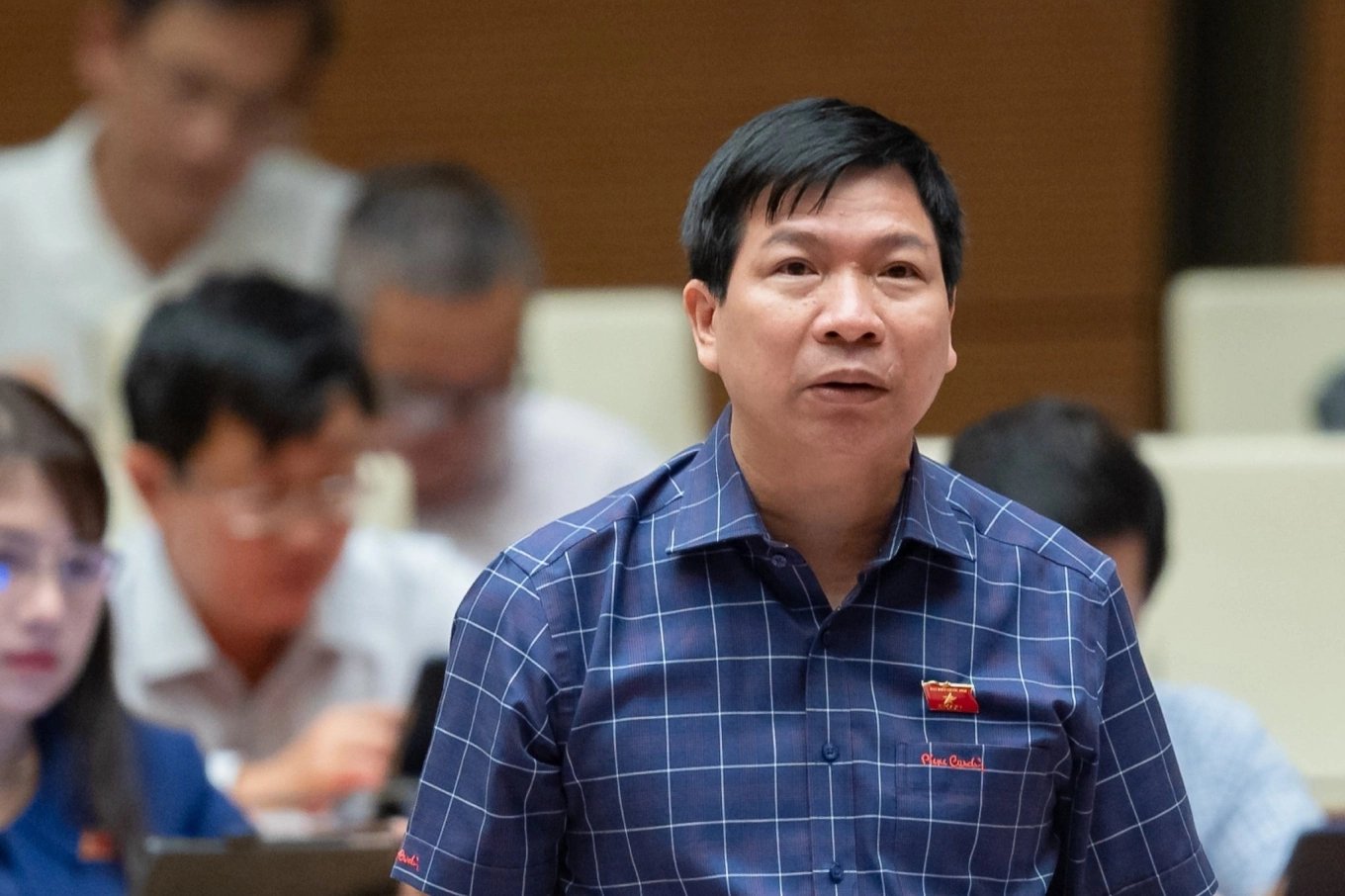 Tạm đình chỉ nhiệm vụ đại biểu Quốc hội đối với ông Trần Văn Thức- Ảnh 1. Tạm đình chỉ nhiệm vụ đại biểu Quốc hội đối với ông Trần Văn Thức- Ảnh 1.