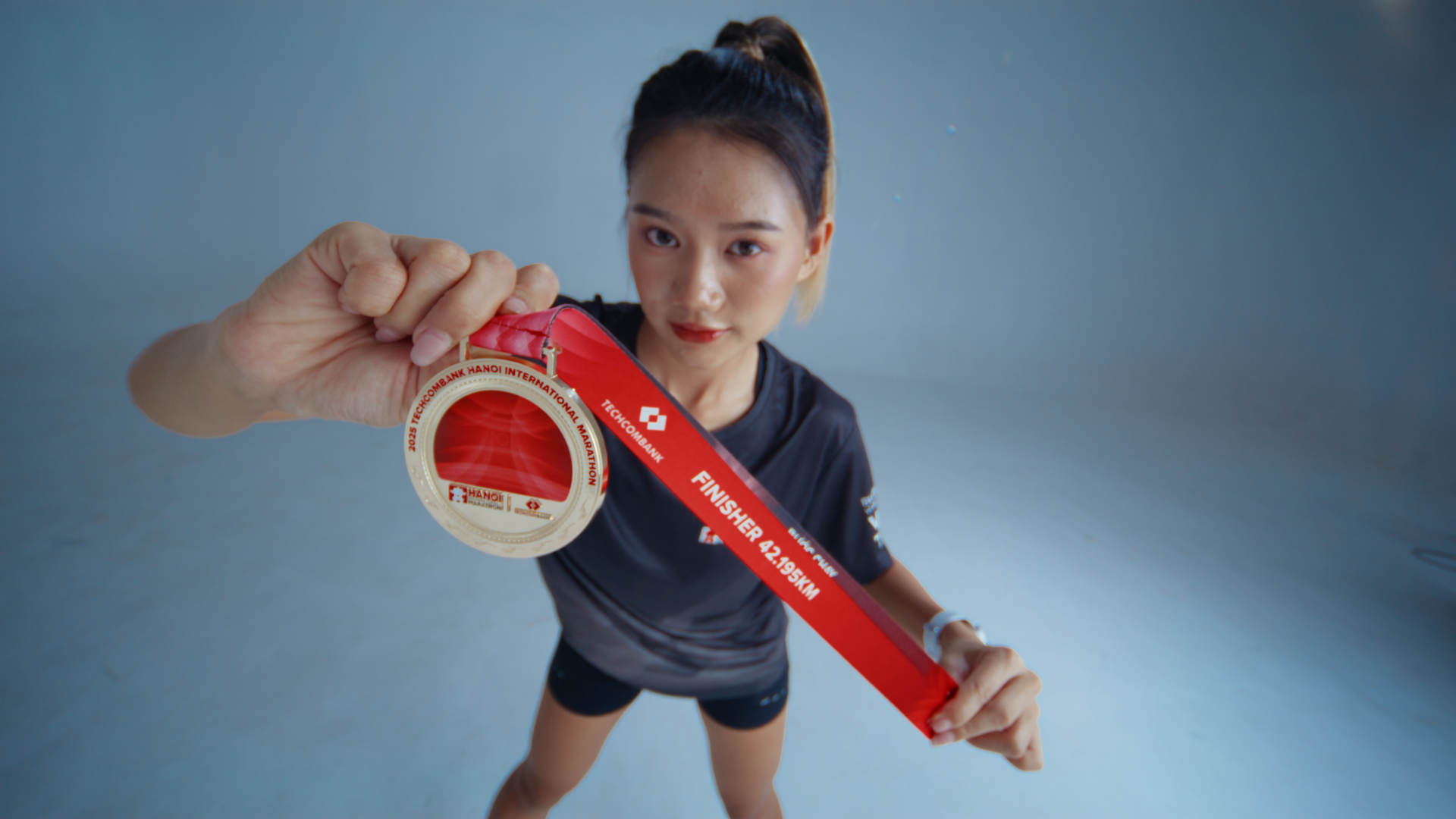 Bùng nổ bộ vật phẩm và công nghệ số tại giải Marathon Quốc tế Hà Nội Techcombank mùa thứ 4- Ảnh 2. Bùng nổ bộ vật phẩm và công nghệ số tại giải Marathon Quốc tế Hà Nội Techcombank mùa thứ 4- Ảnh 2.