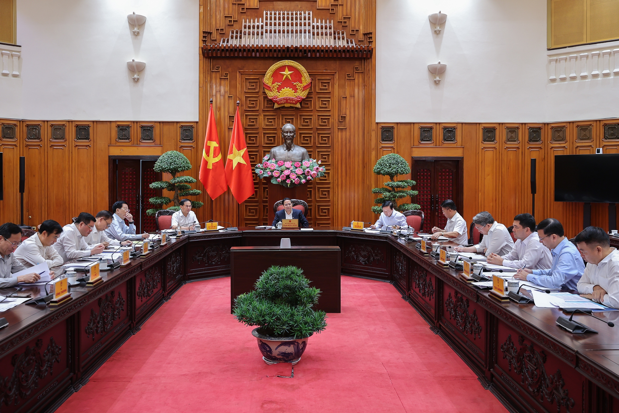 Thủ tướng: Tập trung thông tuyến cao tốc từ Cao Bằng tới Cà Mau năm 2025- Ảnh 2. Thủ tướng: Tập trung thông tuyến cao tốc từ Cao Bằng tới Cà Mau năm 2025- Ảnh 2.