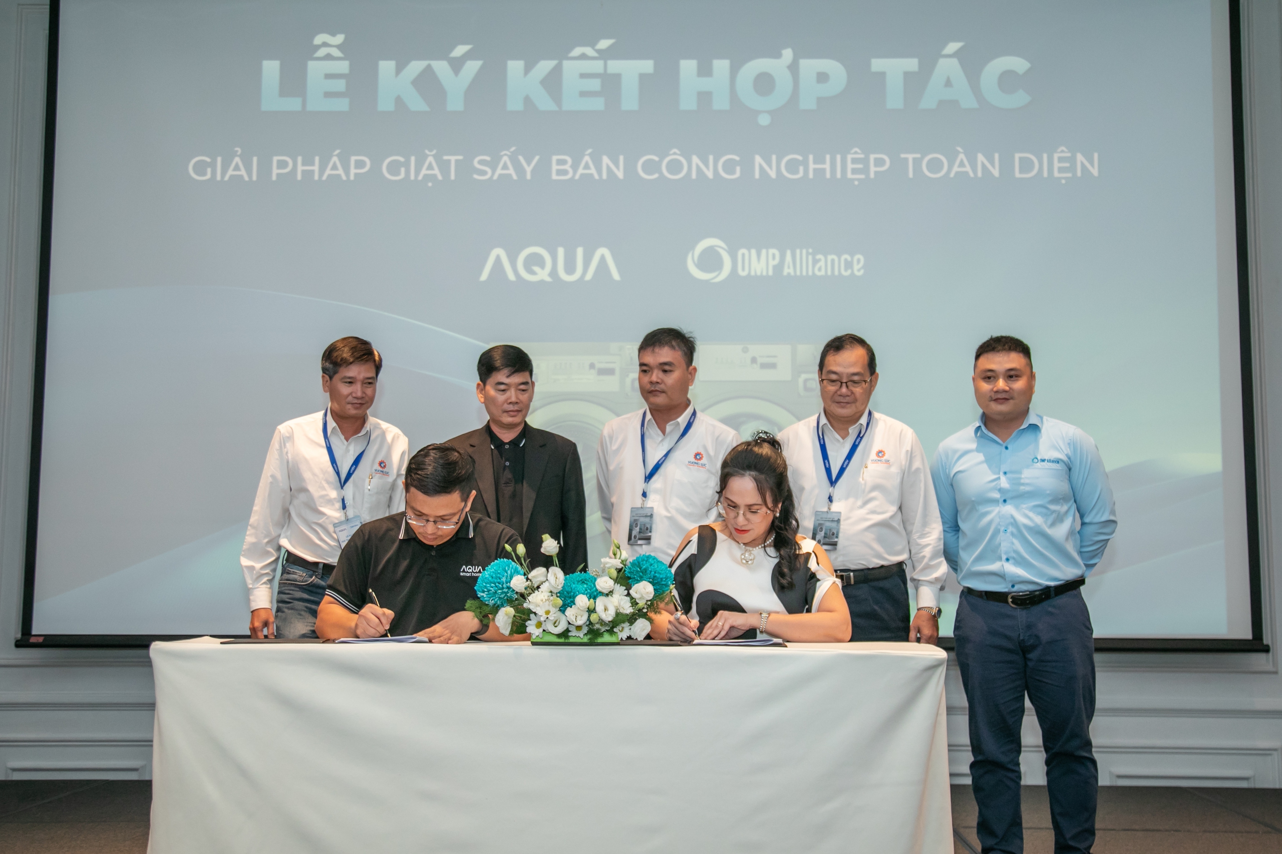AQUA Việt Nam tấn công thị trường máy giặt sấy bán công nghiệp- Ảnh 1.