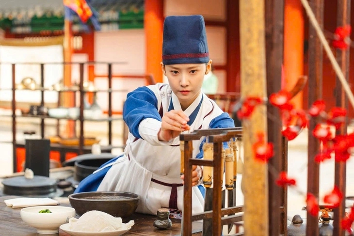 “Ngự trù của bạo chúa” phá kỷ lục rating, nam chính 10x được ví như Byeon Woo Seok- Ảnh 4. “Ngự trù của bạo chúa” phá kỷ lục rating, nam chính 10x được ví như Byeon Woo Seok- Ảnh 4.