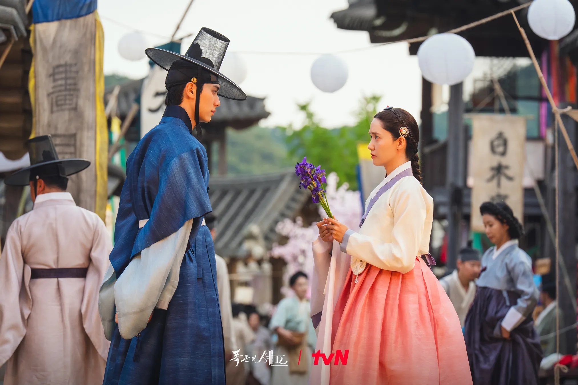 “Ngự trù của bạo chúa” phá kỷ lục rating, nam chính 10x được ví như Byeon Woo Seok- Ảnh 3. “Ngự trù của bạo chúa” phá kỷ lục rating, nam chính 10x được ví như Byeon Woo Seok- Ảnh 3.