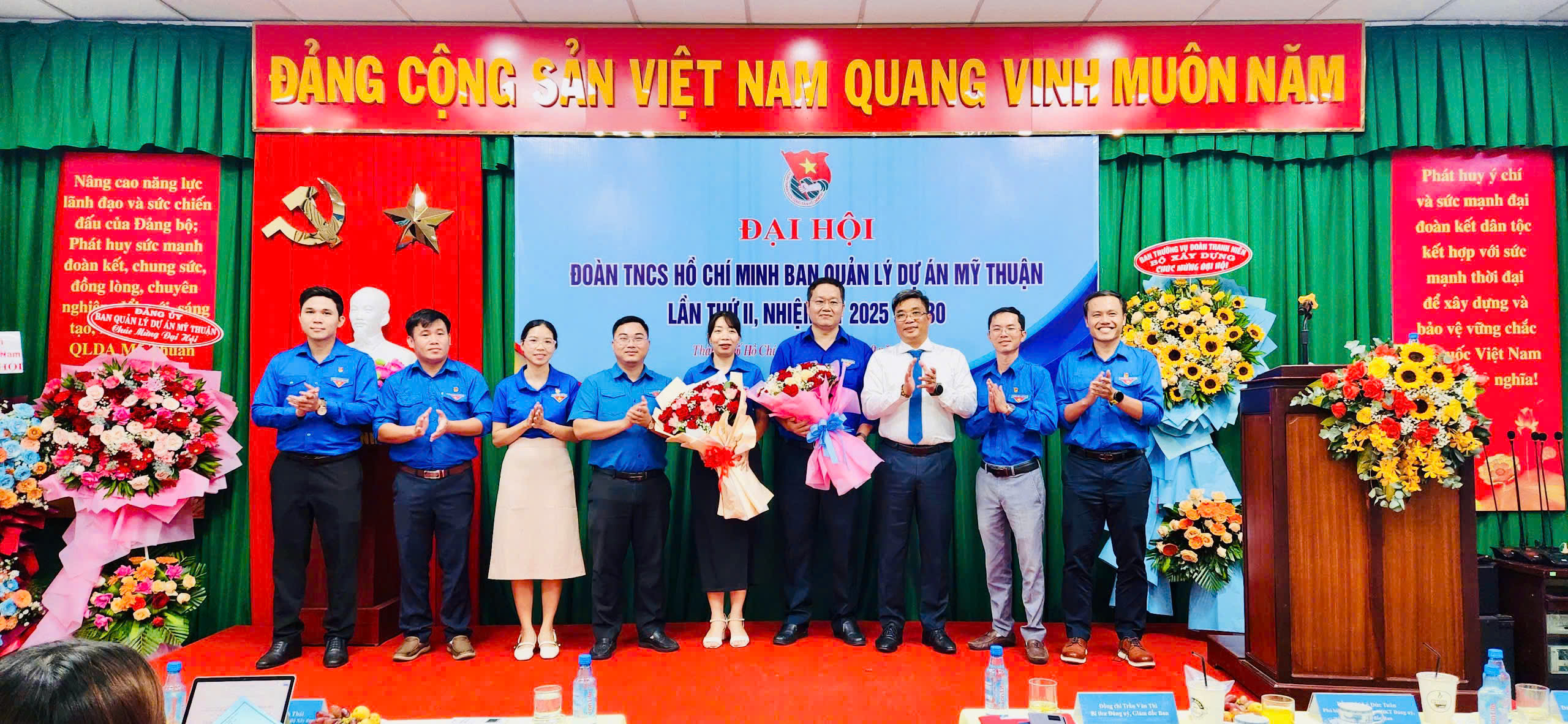 Tuổi trẻ Ban QLDA Mỹ Thuận chung tay xây dựng hàng chục căn nhà nghĩa tình cho người nghèo- Ảnh 3. Tuổi trẻ Ban QLDA Mỹ Thuận chung tay xây dựng hàng chục căn nhà nghĩa tình cho người nghèo- Ảnh 3.