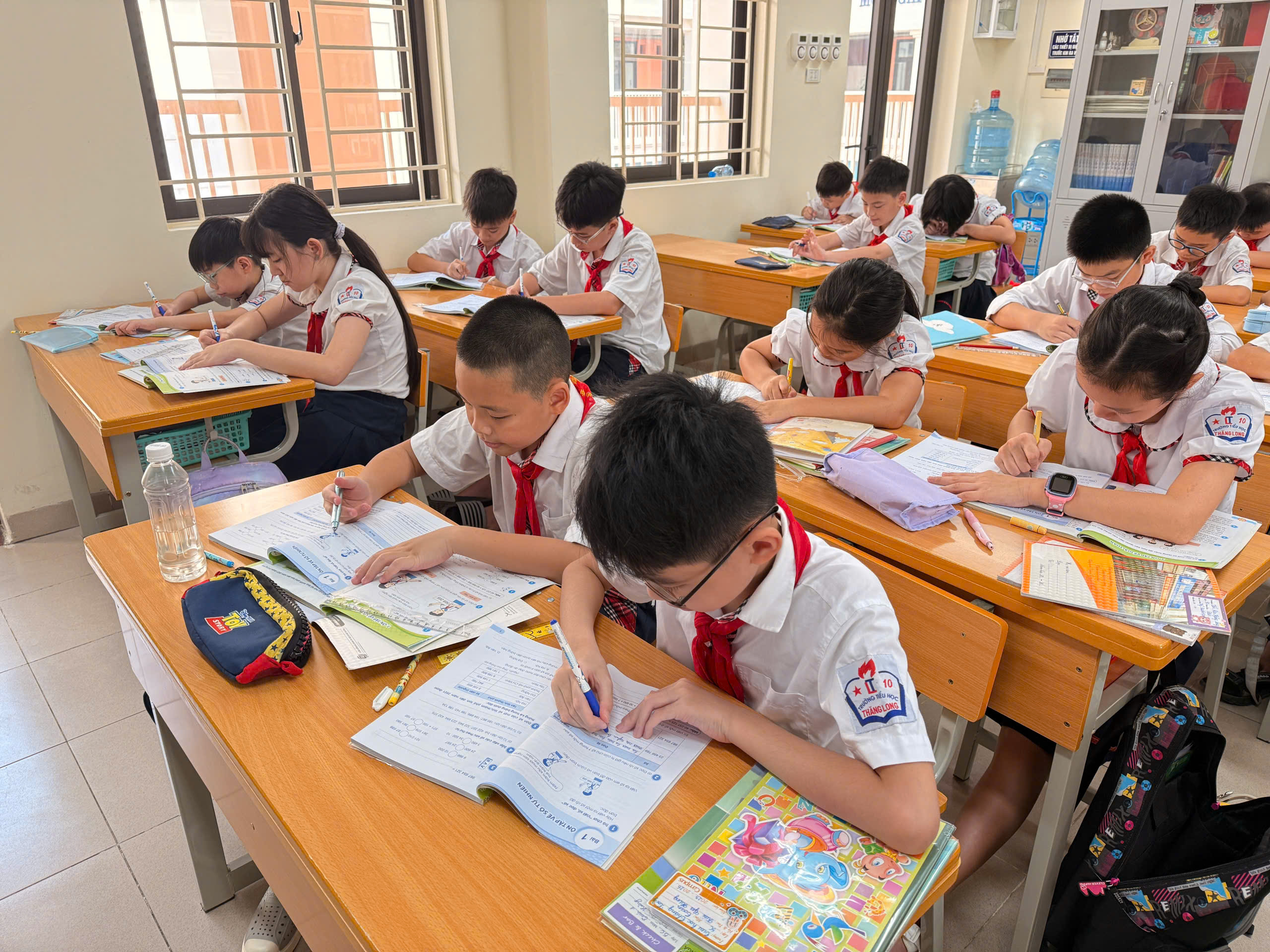 Điều chỉnh một số nội dung trong chương trình giáo dục phổ thông- Ảnh 1. Điều chỉnh một số nội dung trong chương trình giáo dục phổ thông- Ảnh 1.