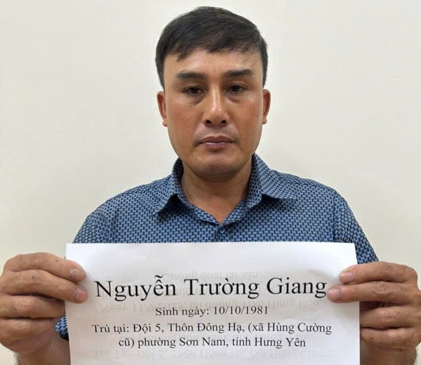 Phú Thọ: Khởi tố tài xế taxi "chặt chém" 2,5 triệu đồng cho quãng đường 70km- Ảnh 1.