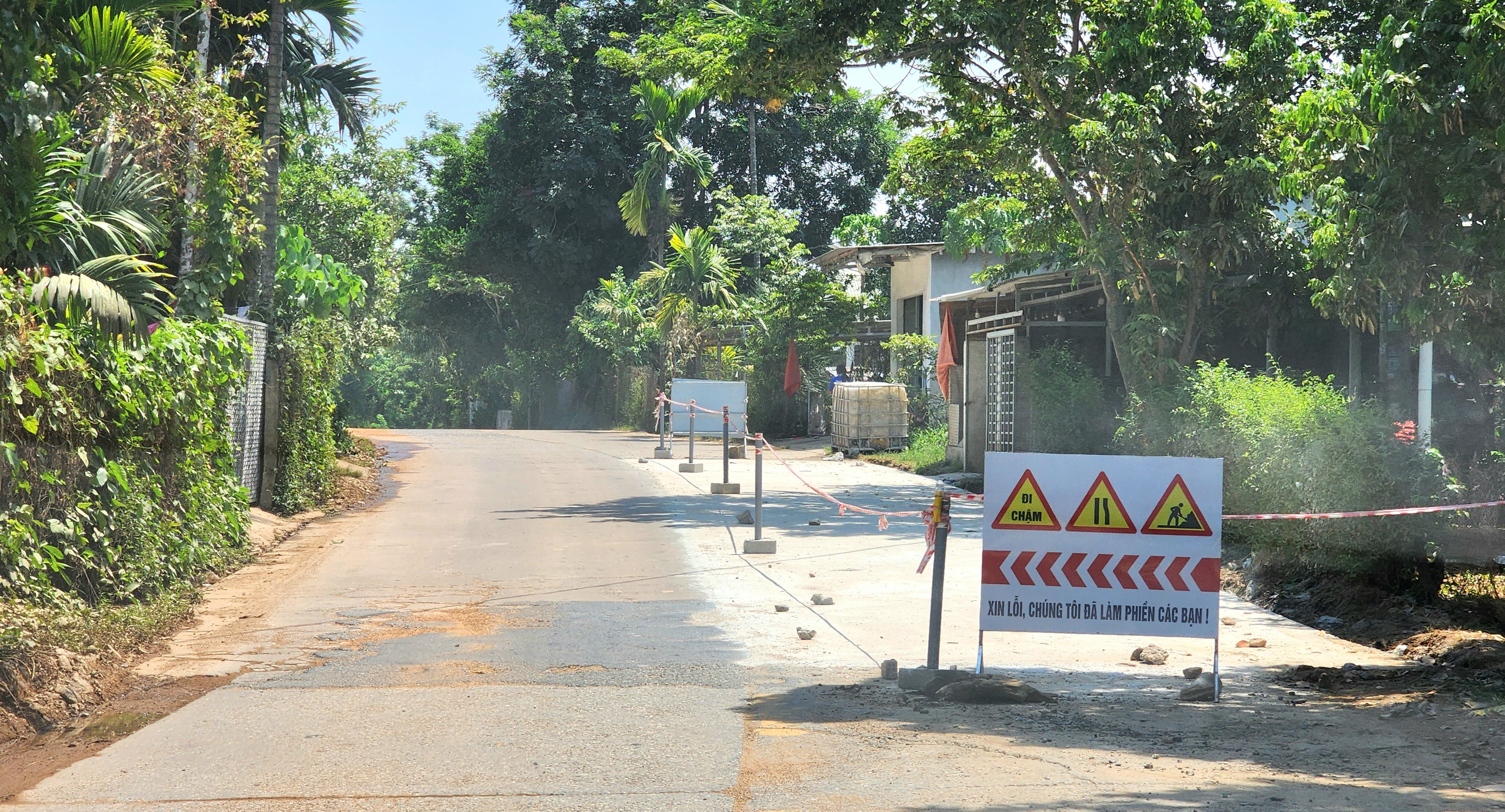 Quảng Ngãi đẩy mạnh sửa chữa, cải tạo quốc lộ 24B đảm bảo an toàn giao thông- Ảnh 3.