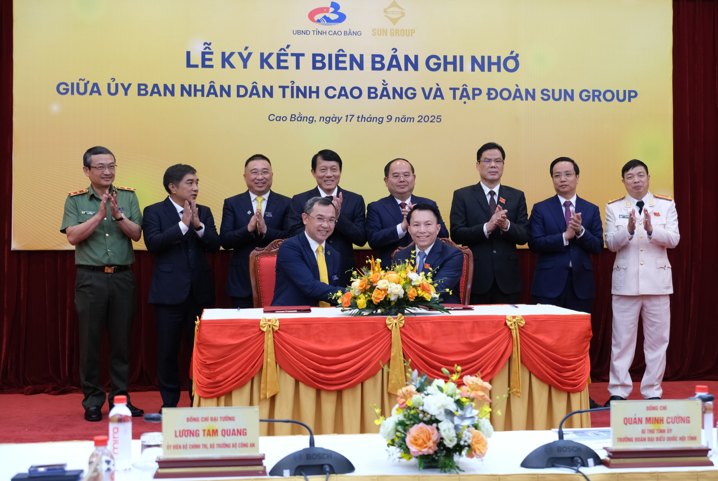 Cao Bằng - Sun Group hợp tác phát triển thác Bản Giốc thành khu du lịch quốc gia- Ảnh 1.