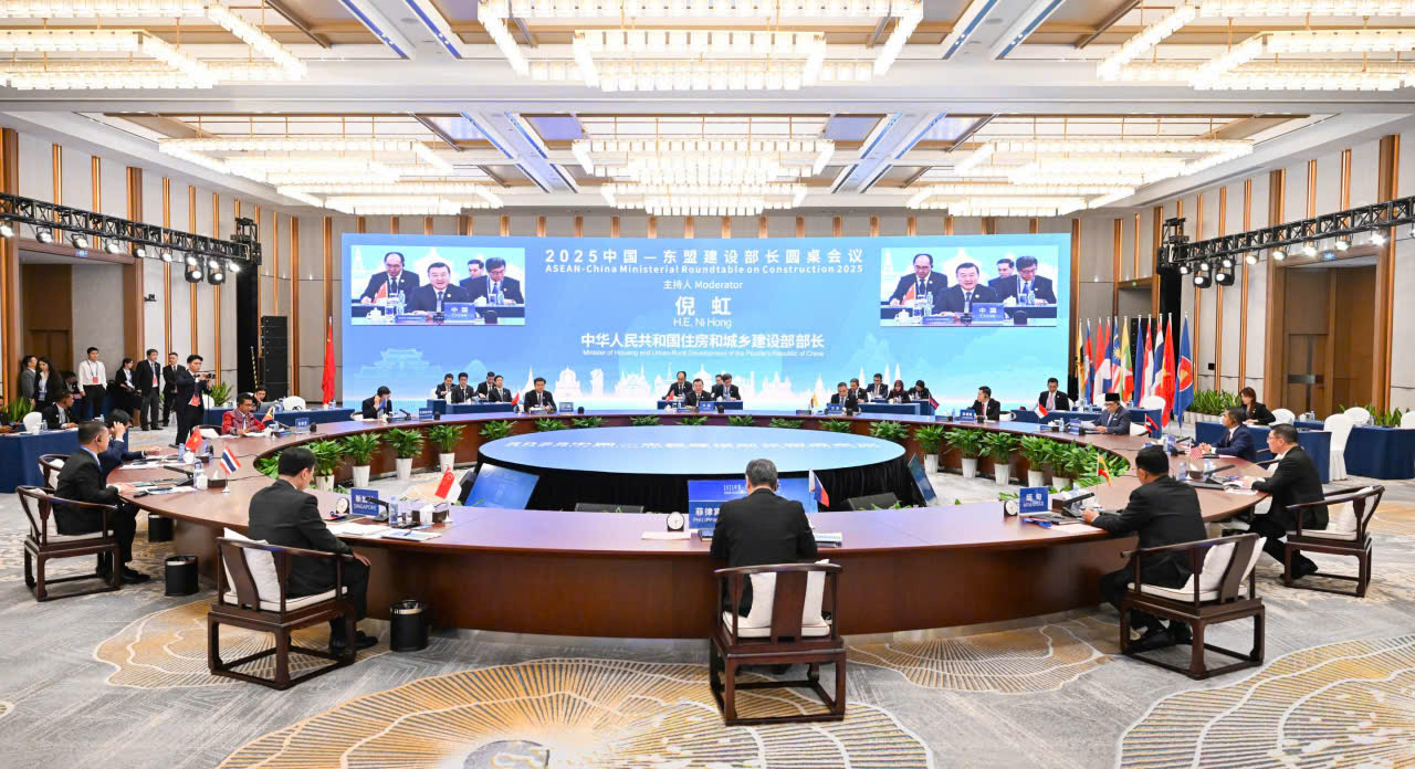 Việt Nam đóng góp tích cực vào thành công Hội nghị Bộ trưởng Xây dựng ASEAN - Trung Quốc- Ảnh 2. Việt Nam đóng góp tích cực vào thành công Hội nghị Bộ trưởng Xây dựng ASEAN - Trung Quốc- Ảnh 2.