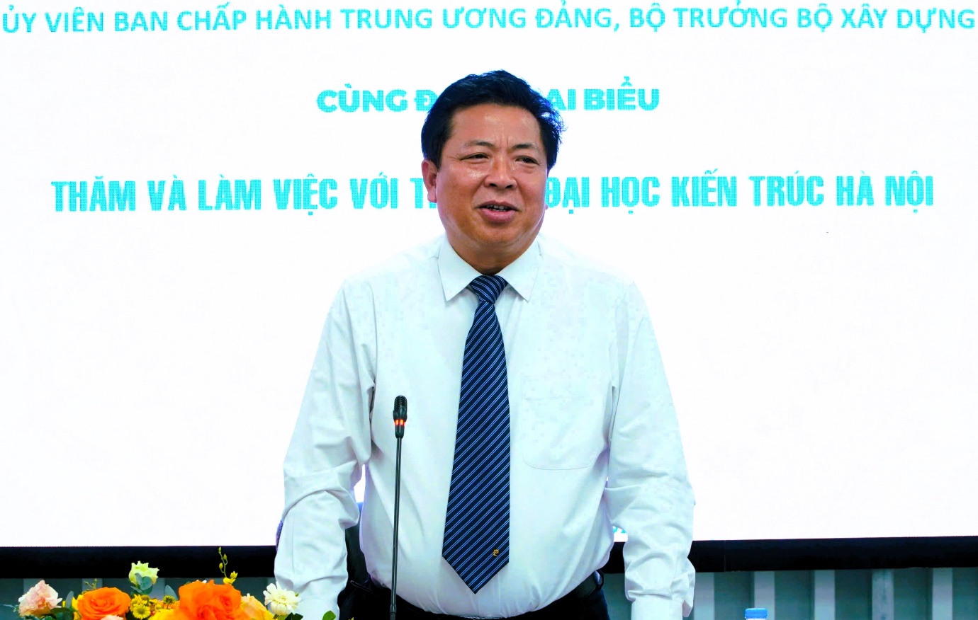Bộ trưởng Trần Hồng Minh: Nâng tầm chất lượng đào tạo, thương hiệu HAU- Ảnh 1. Bộ trưởng Trần Hồng Minh: Nâng tầm chất lượng đào tạo, thương hiệu HAU- Ảnh 1.