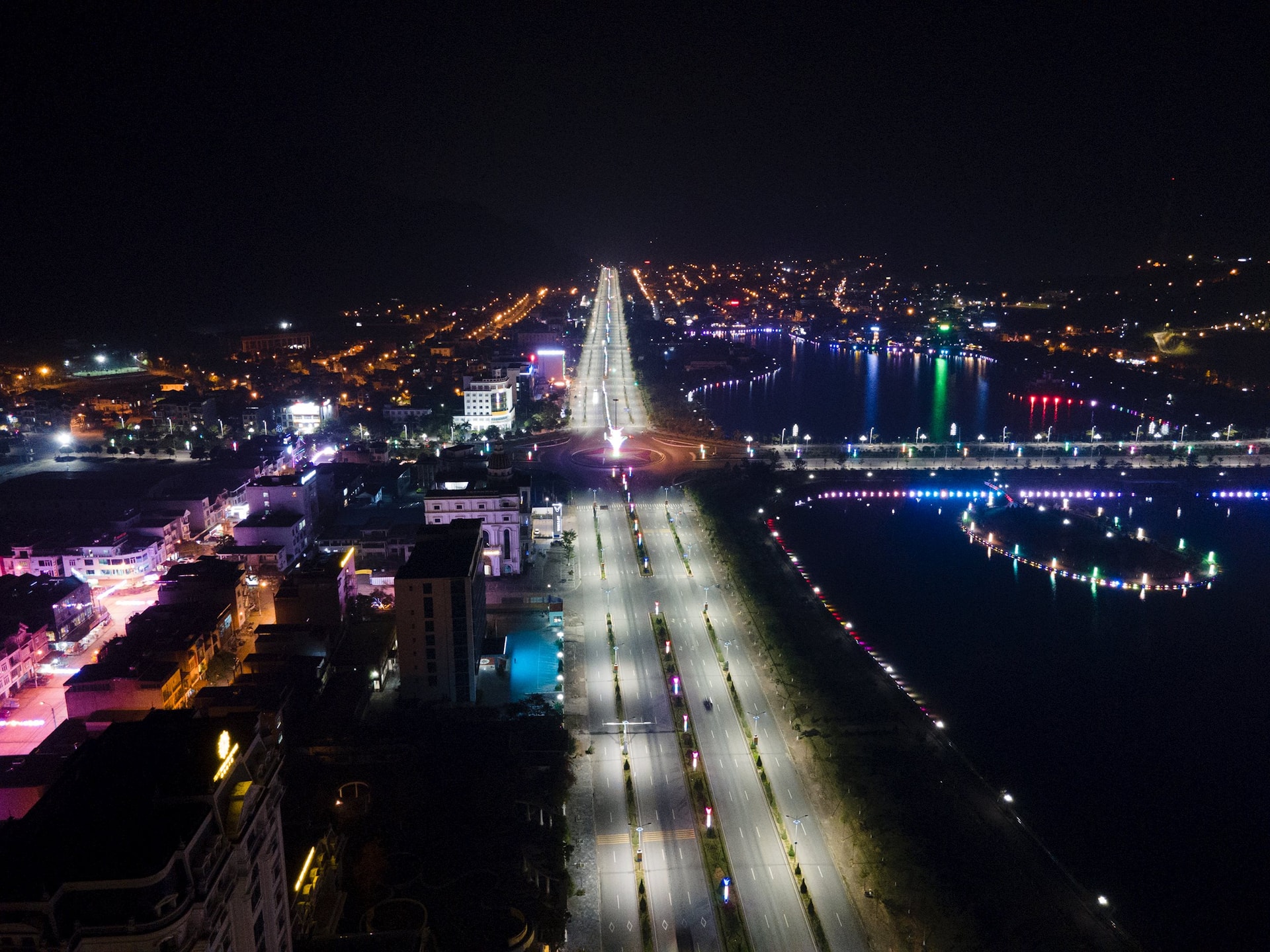 Diện mạo những con đường hiện đại nơi phố núi Lai Châu- Ảnh 17. Diện mạo những con đường hiện đại nơi phố núi Lai Châu- Ảnh 17.