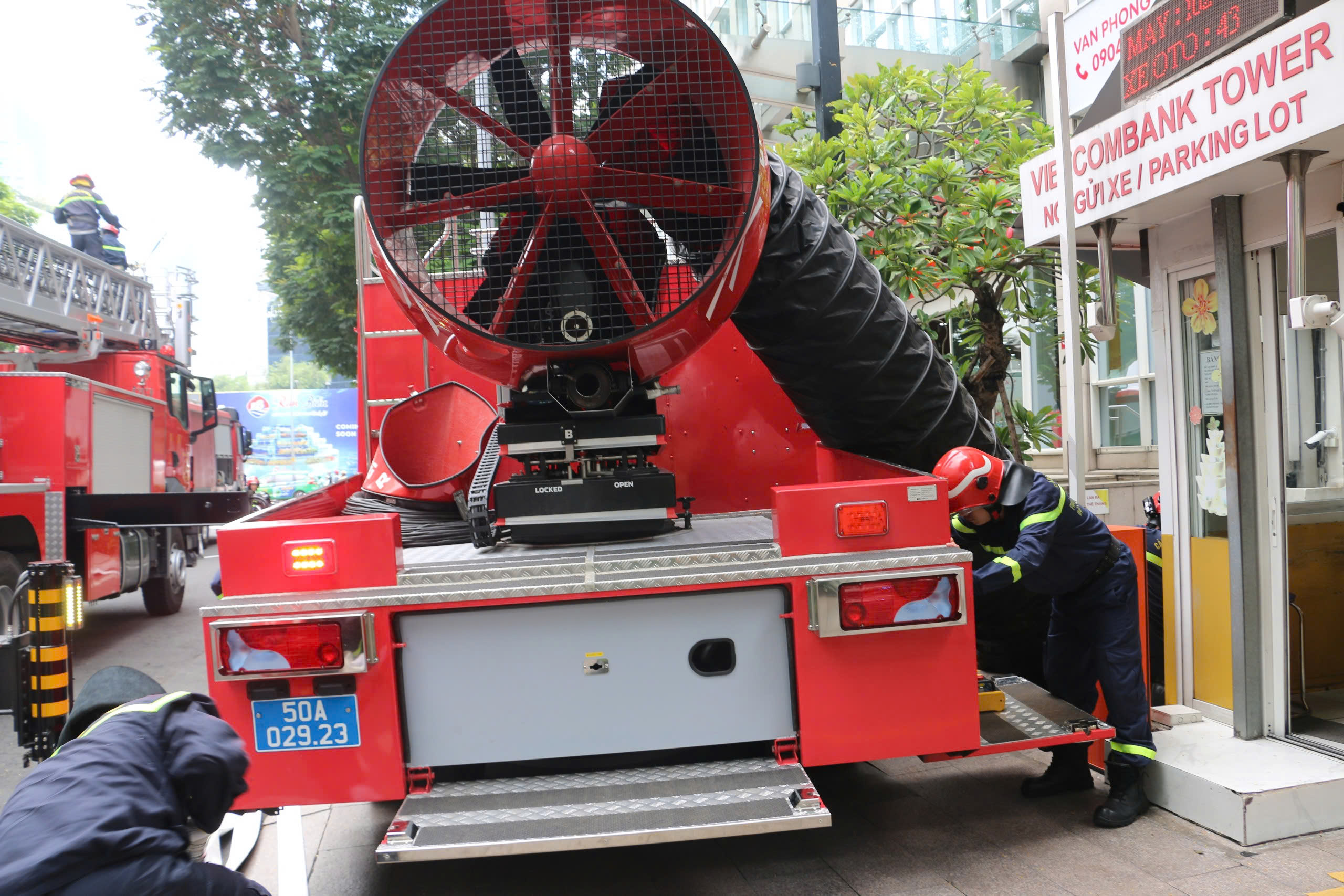 Hơn 1.500 người diễn tập chữa cháy tại trung tâm TP.HCM- Ảnh 10.