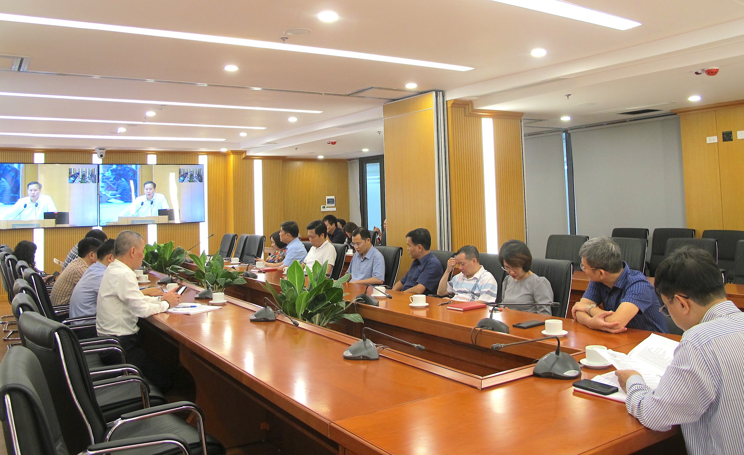Đảng ủy Bộ Xây dựng kết nối hội nghị quán triệt các chỉ thị, quy định của Trung ương- Ảnh 1.