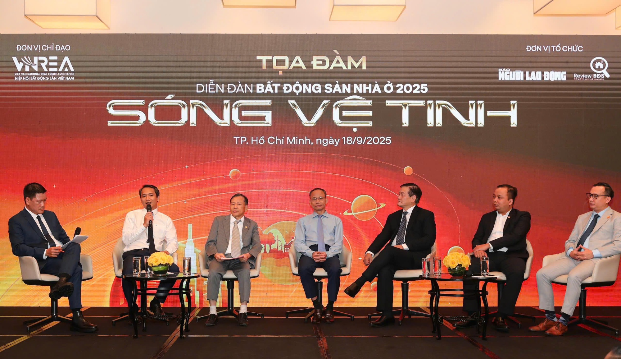 Bất động sản sau sáp nhập: Cơ hội lớn, thách thức không nhỏ- Ảnh 1.