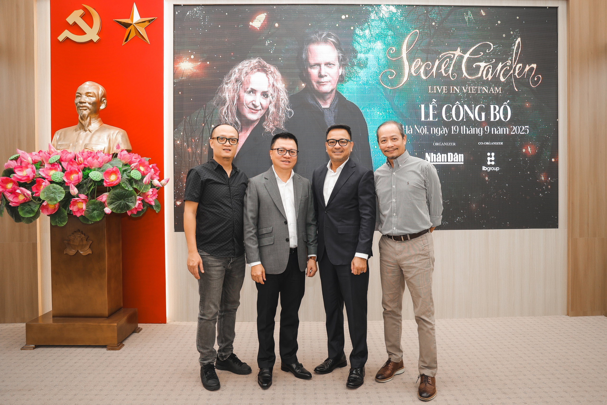 Secret Garden lần đầu biểu diễn tại Việt Nam trong khuôn khổ “Good Morning Vietnam 2025”- Ảnh 1. Secret Garden lần đầu biểu diễn tại Việt Nam trong khuôn khổ “Good Morning Vietnam 2025”- Ảnh 1.