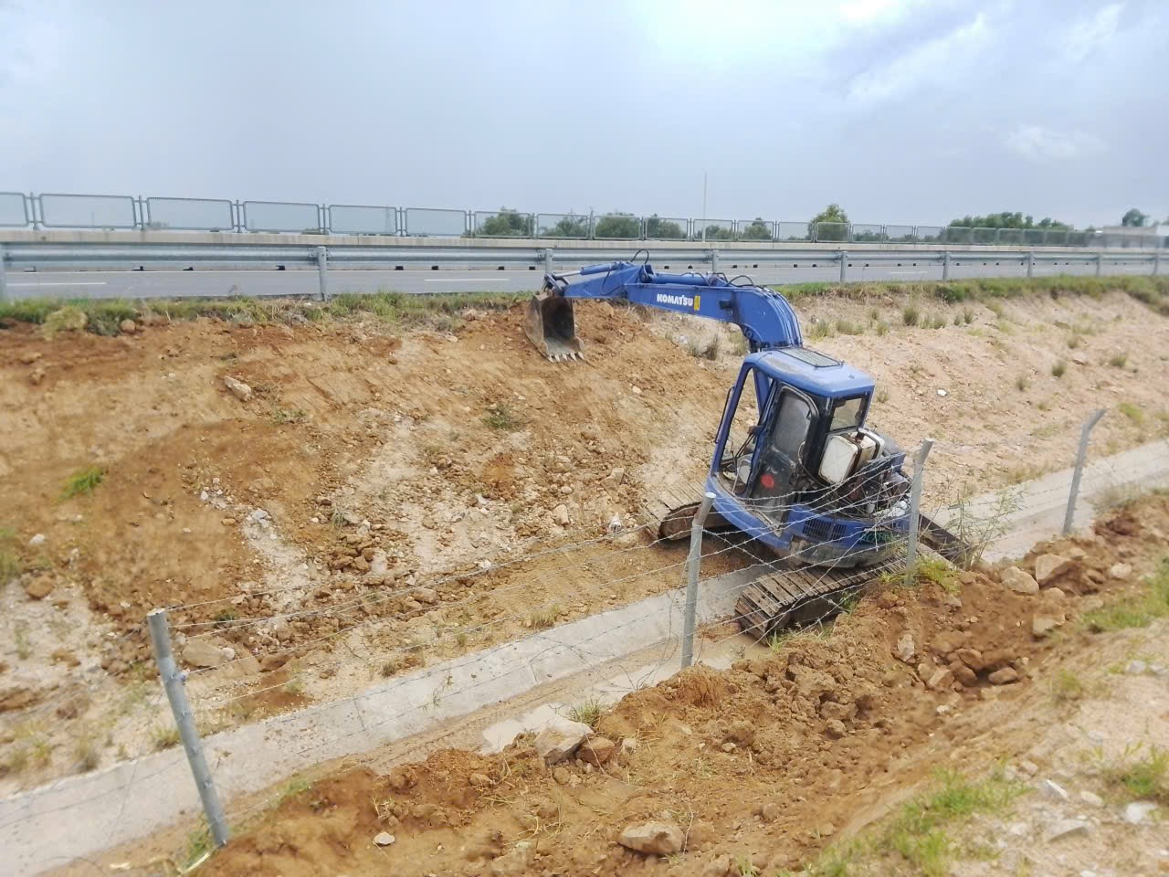 Bộ Xây dựng yêu cầu kịp thời khắc phục tình trạng xói lở cao tốc Vĩnh Hảo - Phan Thiết- Ảnh 1. Bộ Xây dựng yêu cầu kịp thời khắc phục tình trạng xói lở cao tốc Vĩnh Hảo - Phan Thiết- Ảnh 1.