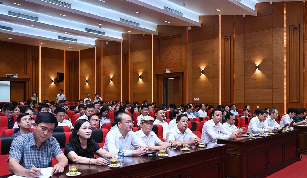 Hà Tĩnh tập trung 5 nhiệm vụ trọng tâm, 3 khâu đột phá nhiệm kỳ mới- Ảnh 2.