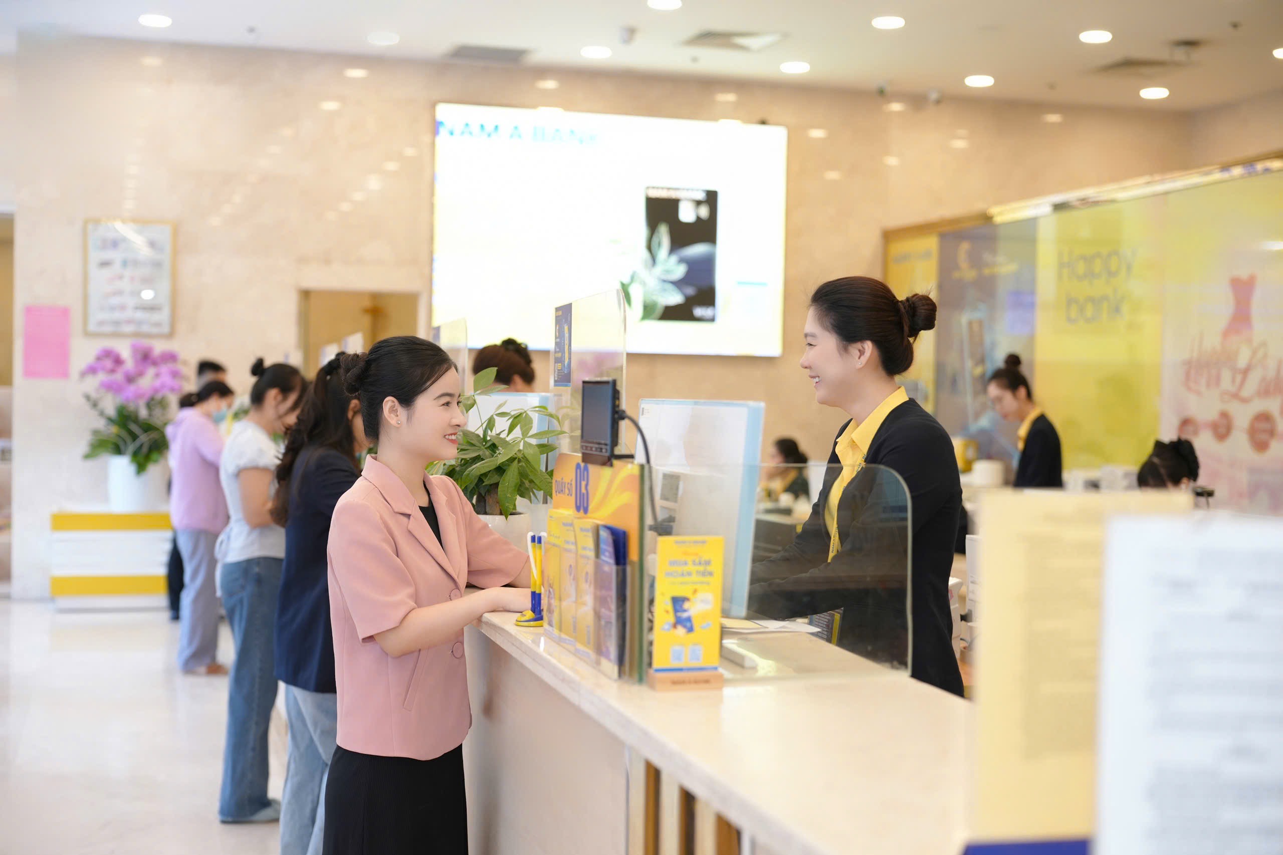 FiinRatings xếp hạng tín nhiệm dài hạn Nam A Bank ở mức “A-” với triển vọng “Phù hợp"- Ảnh 1. FiinRatings xếp hạng tín nhiệm dài hạn Nam A Bank ở mức “A-” với triển vọng “Phù hợp"- Ảnh 1.