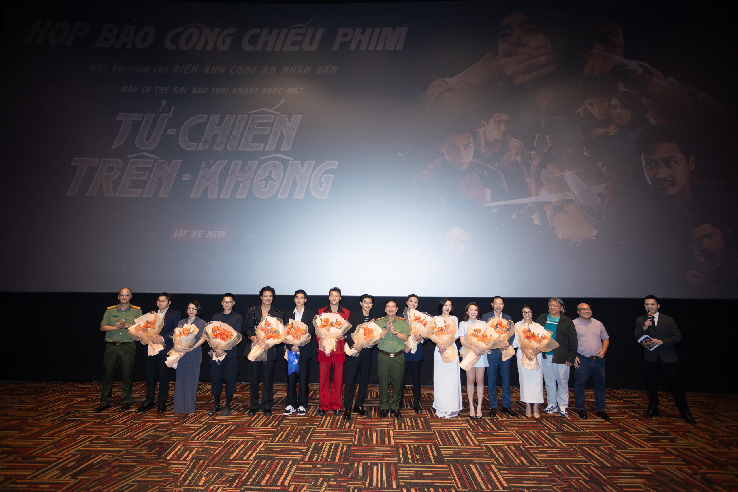 "Tử chiến trên không" ra mắt tại Hà Nội: Bom tấn hành động mang dấu ấn Điện ảnh CAND- Ảnh 1.