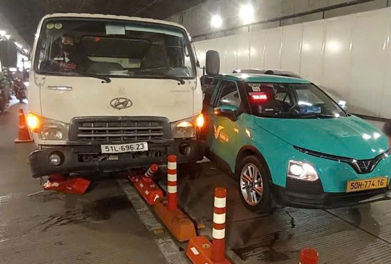 Hiện trường vụ tai nạn liên hoàn trong hầm Thủ Thiêm.
