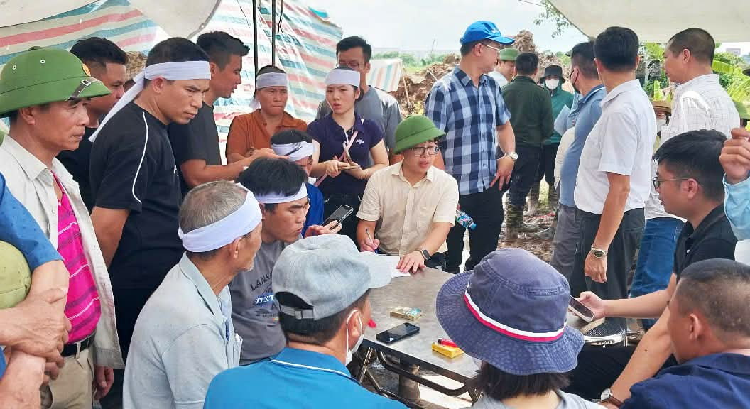 Hưng Yên: Khởi tố đối tượng liên quan tới vụ 3 ngôi mộ bị đào xới- Ảnh 1. Hưng Yên: Khởi tố đối tượng liên quan tới vụ 3 ngôi mộ bị đào xới- Ảnh 1.
